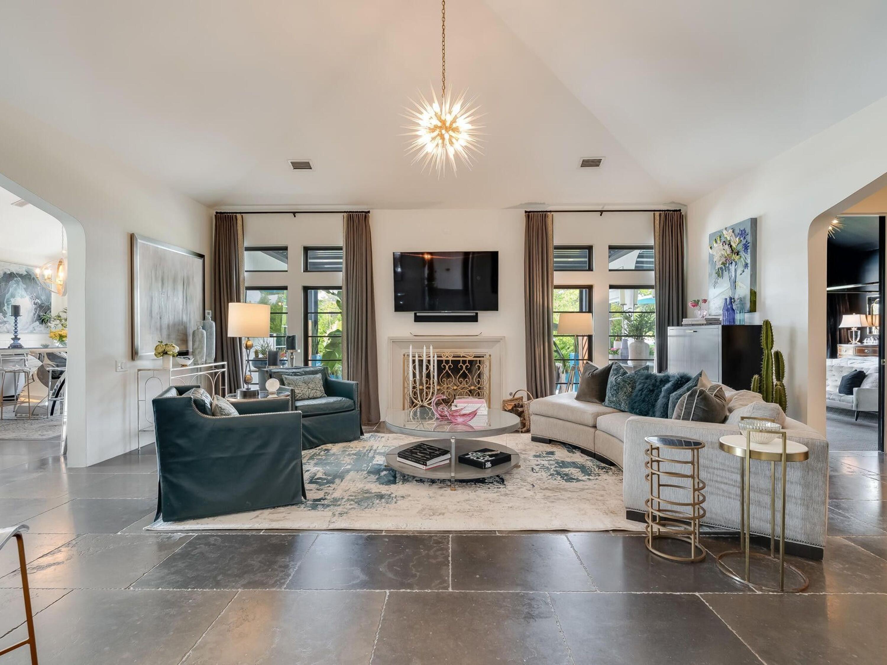 PINES OF BLUE MOUNTAIN - Residential