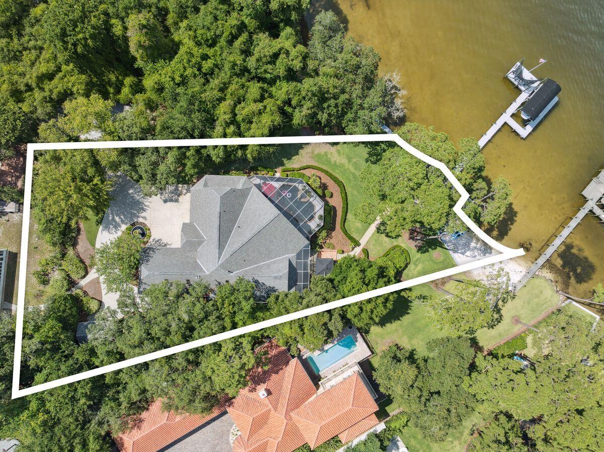 RESUB OF KELLYS ADD TO DESTIN PARTS OF LOTS 1-3 BLK 6 - Residential
