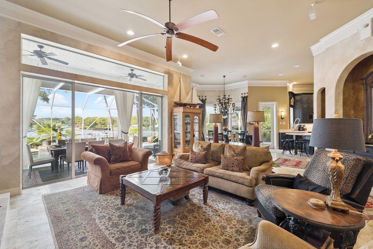 RESUB OF KELLYS ADD TO DESTIN PARTS OF LOTS 1-3 BLK 6 - Residential