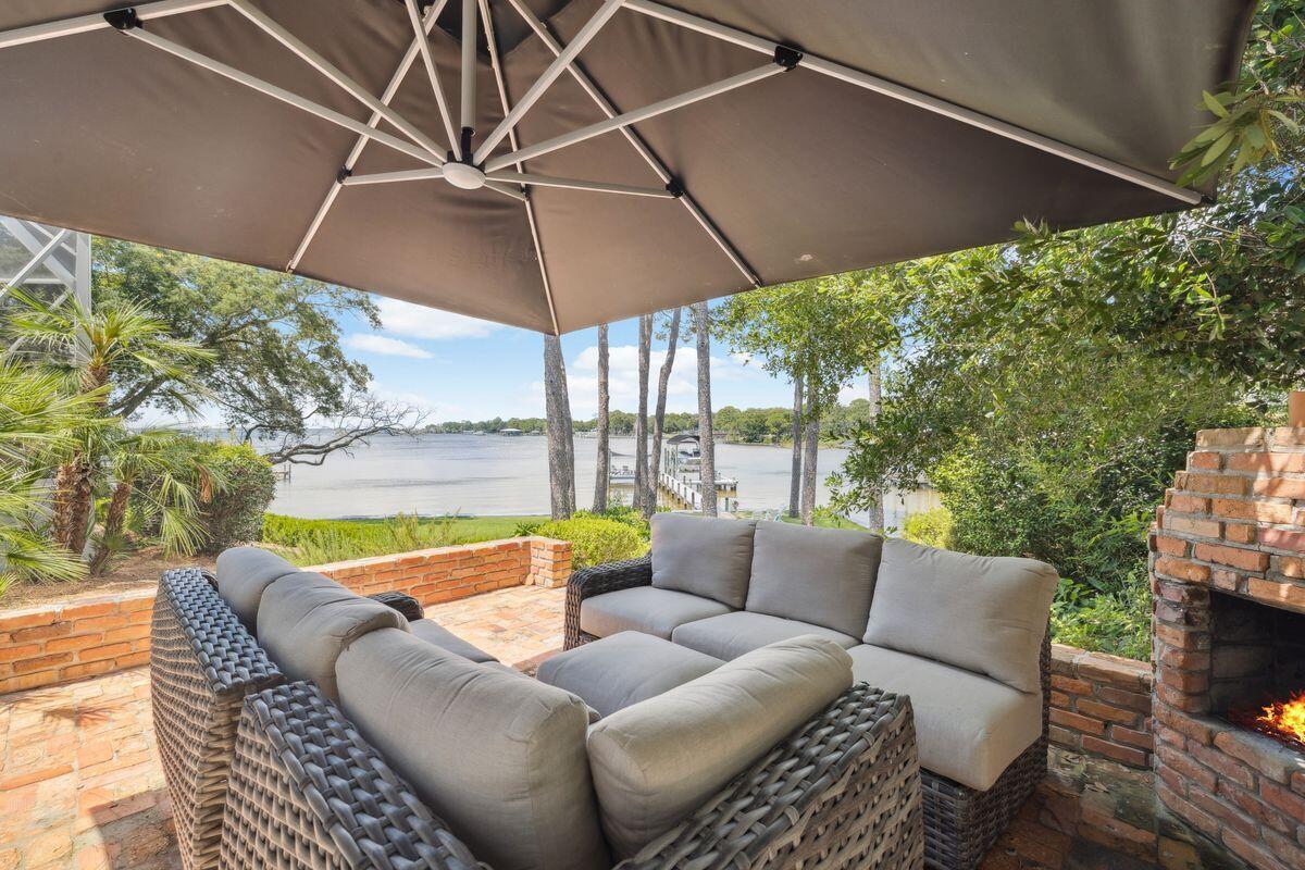 RESUB OF KELLYS ADD TO DESTIN PARTS OF LOTS 1-3 BLK 6 - Residential