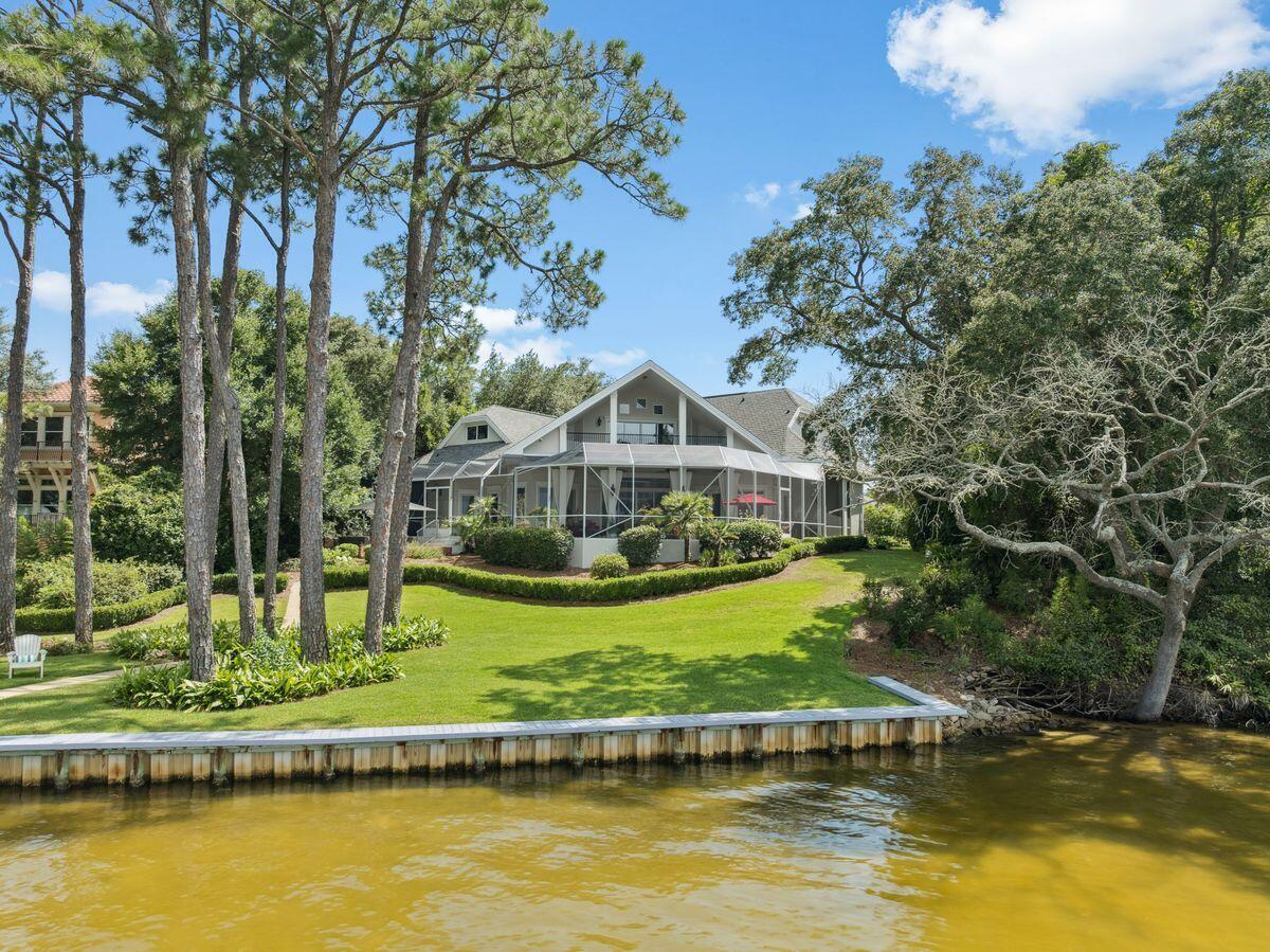 RESUB OF KELLYS ADD TO DESTIN PARTS OF LOTS 1-3 BLK 6 - Residential