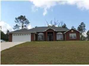 Beautiful all brick home with three bedrooms and a separate office/ media room. Raised ceilings, rounded sheetrock corners, recessed lighting, interior columns, solid surface countertops, Maple cabinetry and so much more. The master has a trayed ceiling, his/her closets, whirlpool tub, walk in shower and double vanities. This is a spit bedroom floor plan with all bedrooms large in size and upgraded lighting through out the home. This beautiful home is located in a culdesac location just awaiting all the great things coming to Foxwood golf course and it's future plans.