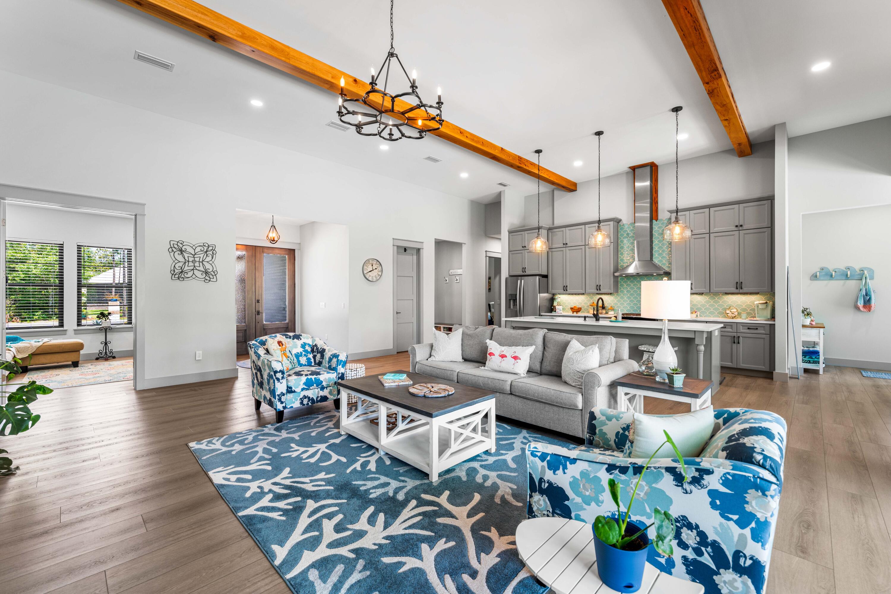 SECLUSION BAY - Residential