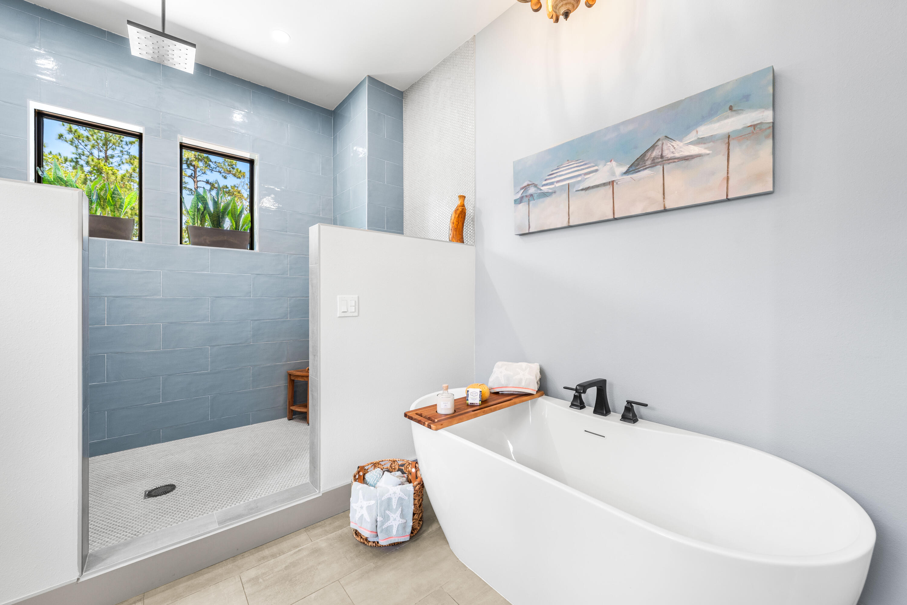 SECLUSION BAY - Residential