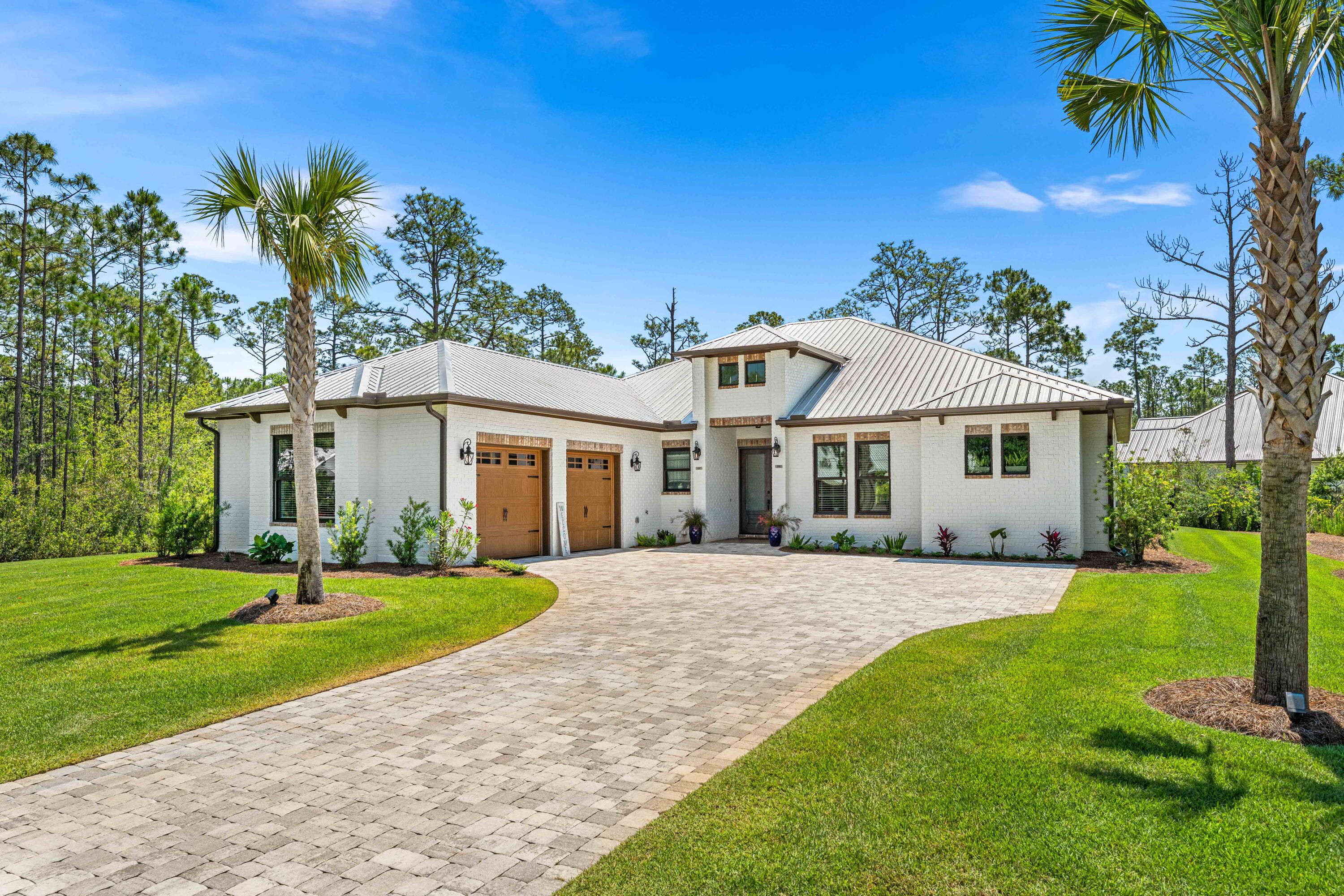 SECLUSION BAY - Residential