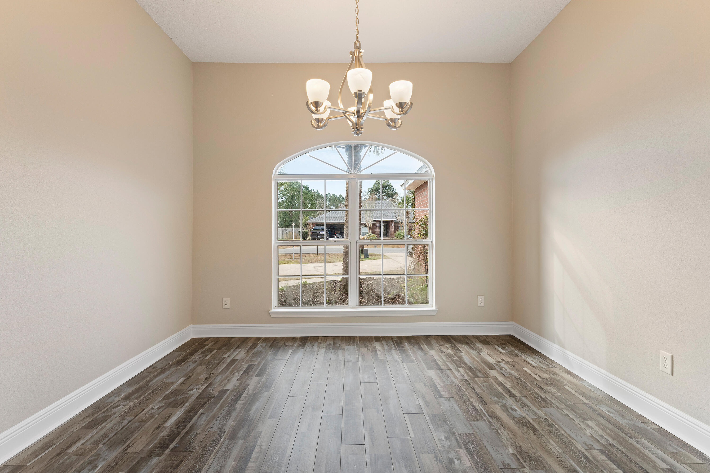 HOLLEY BY THE SEA - Residential