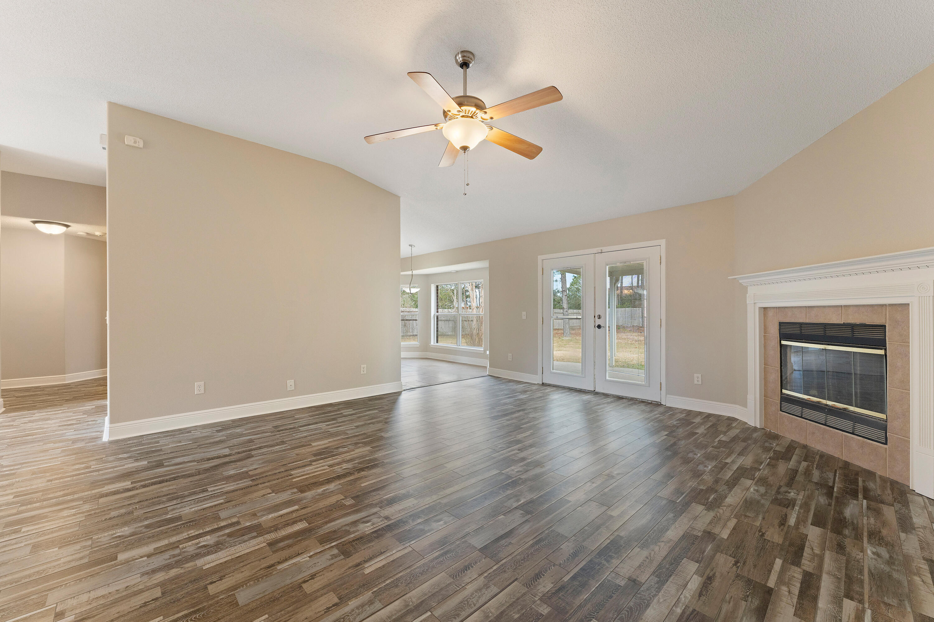 HOLLEY BY THE SEA - Residential