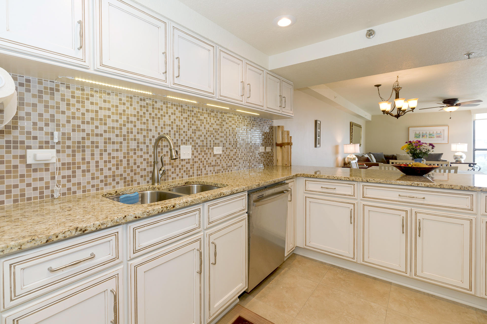 MAINSAIL CONDO PH 3 - Residential