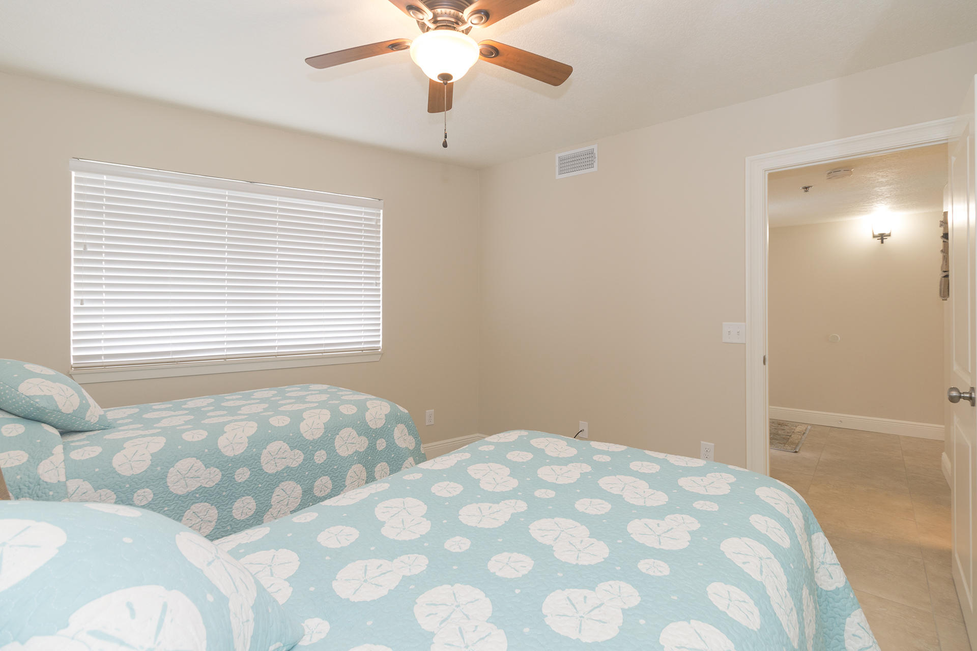 MAINSAIL CONDO PH 3 - Residential