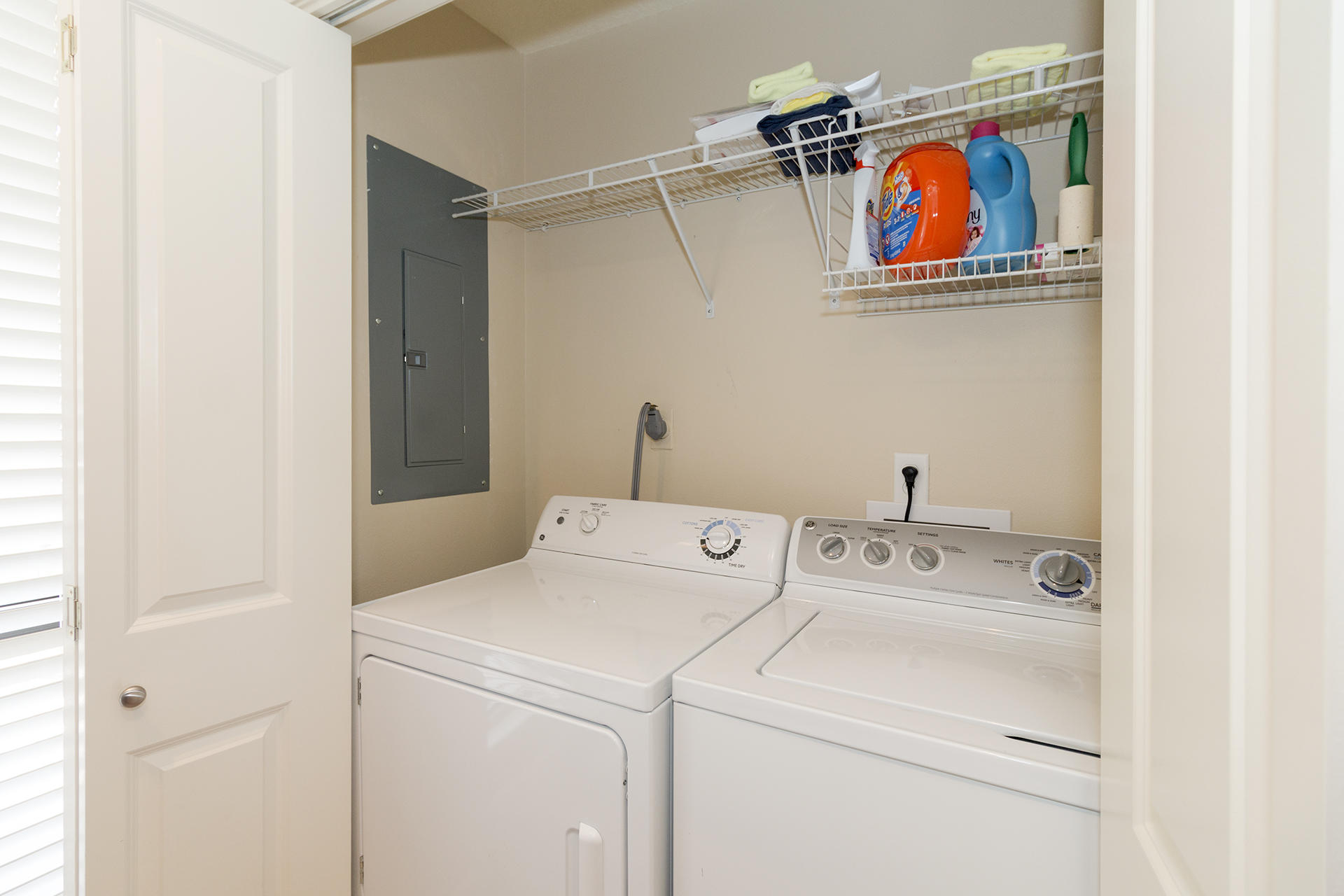 MAINSAIL CONDO PH 3 - Residential