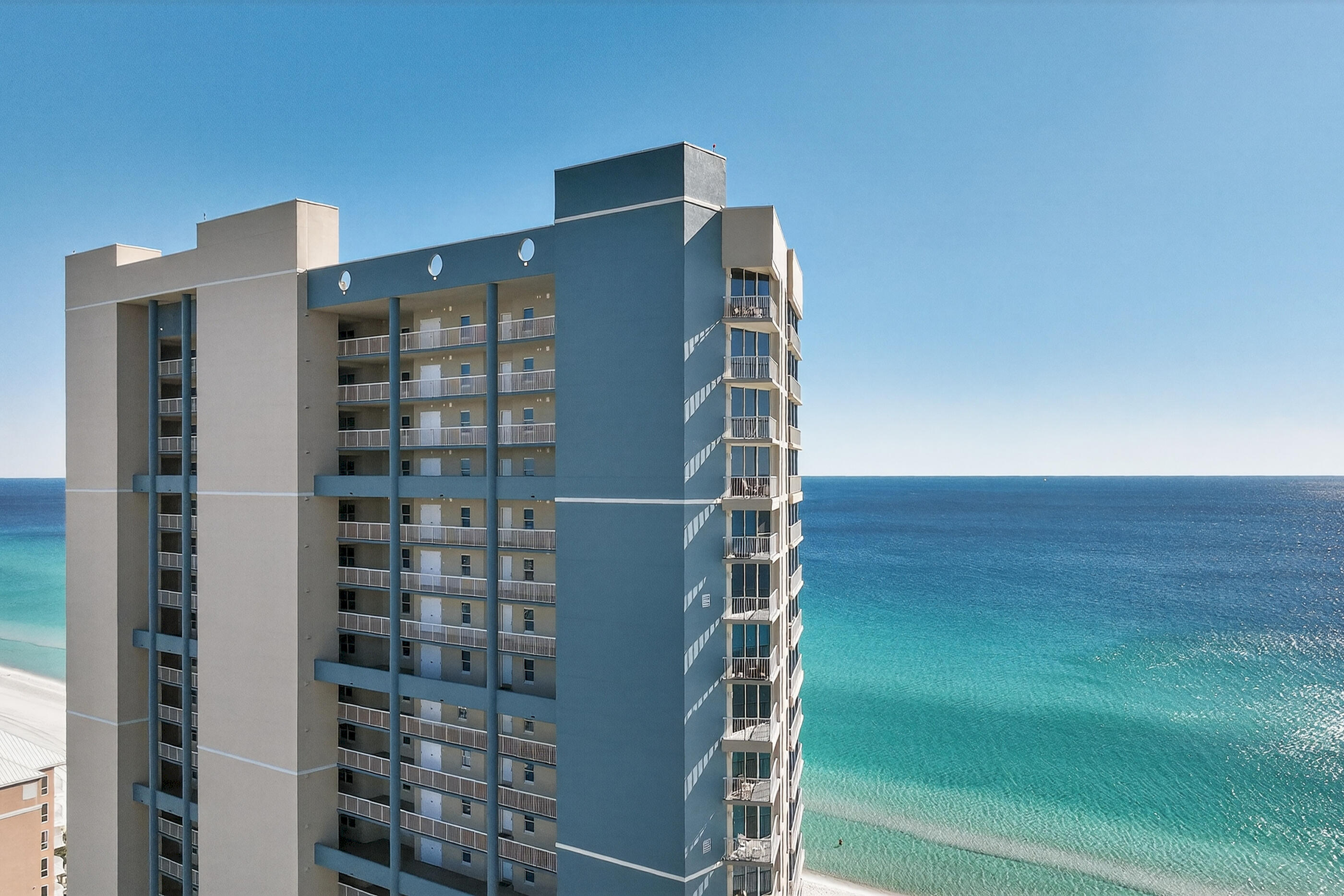 PALAZZO CONDOMINIUM - Residential