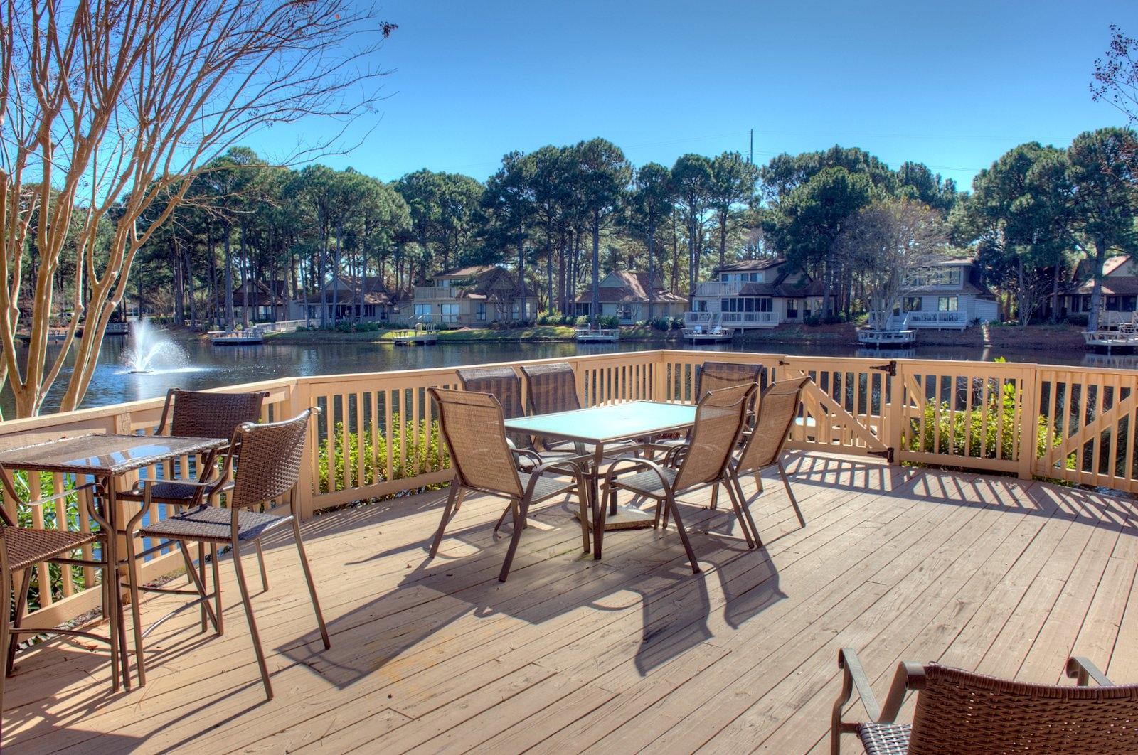 FAIRWAYS THE - Residential