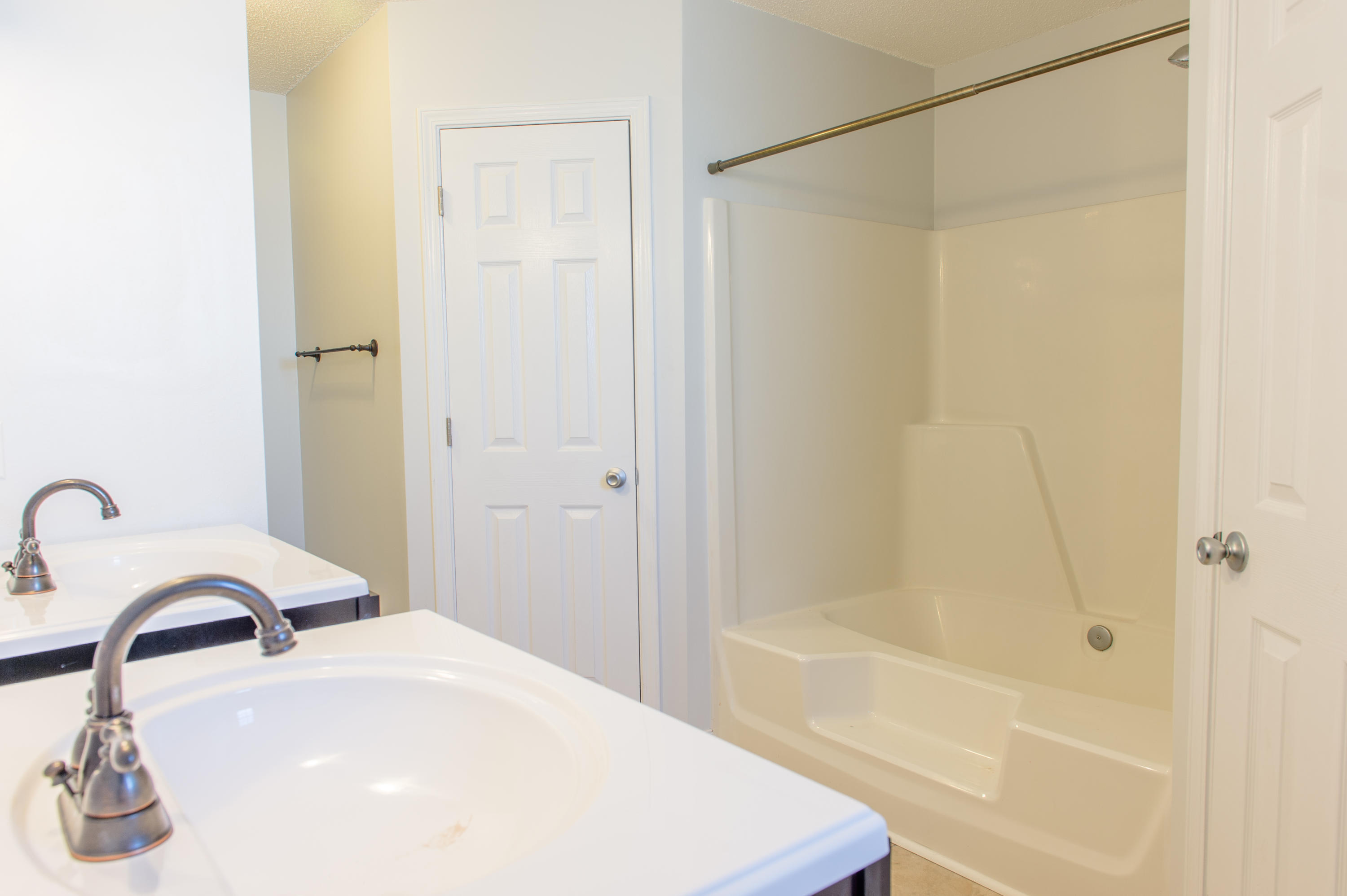 COUNTRYVIEW ESTATES 4TH ADDN PH 4 - Residential