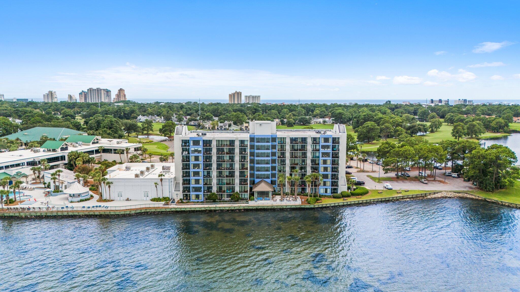 BAYSIDE CONDO SANDESTIN - Residential