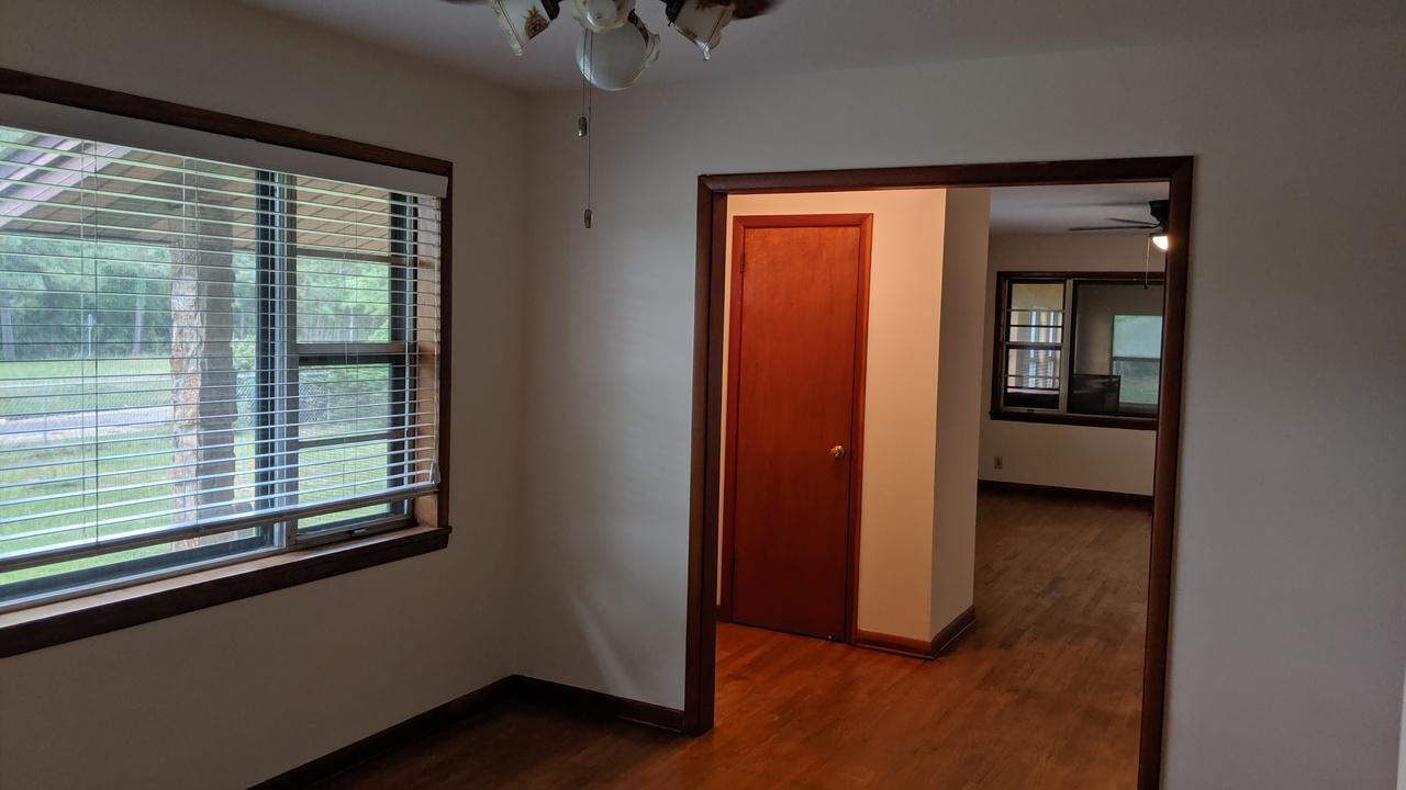 FAIRVIEW L H - Residential