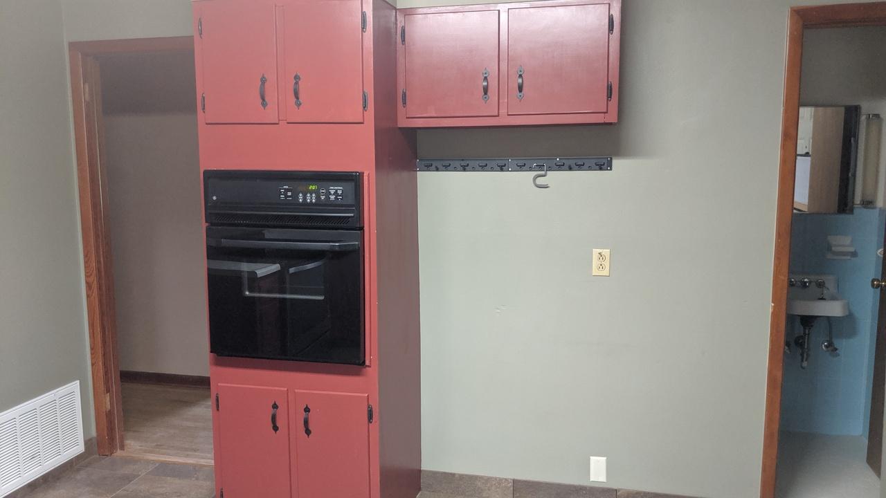 FAIRVIEW L H - Residential