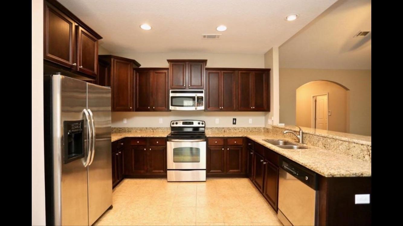 WHISPERING LAKE - Residential Lease