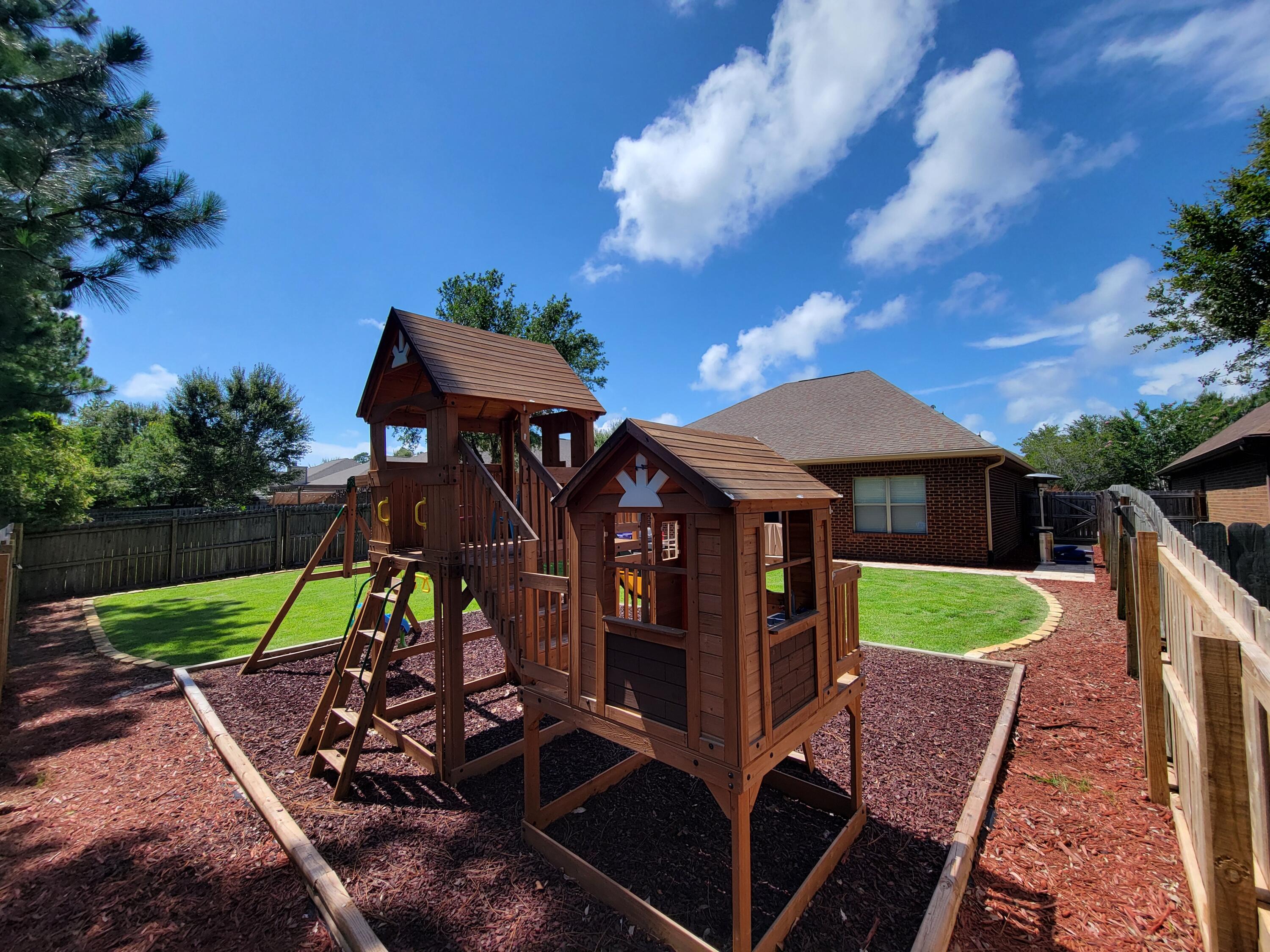 WHISPERING LAKE - Residential Lease