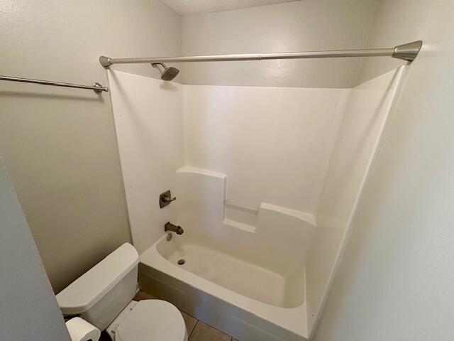 VIZCAYA 1ST ADDTION LOT 4 BLK6 AS DES IN OR 3968 PG 2011 - Residential Lease