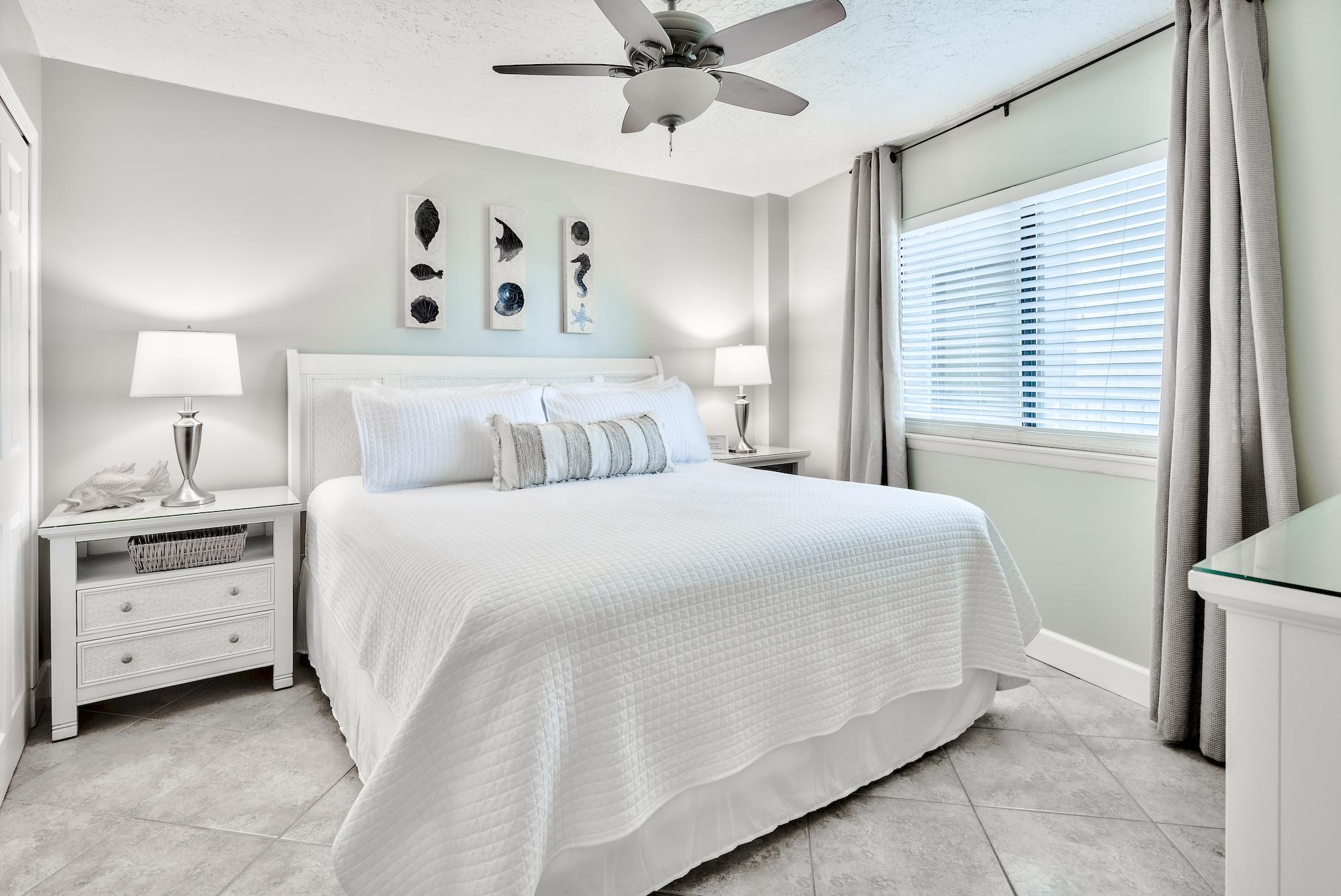 MAINSAIL CONDO PH 5 - Residential