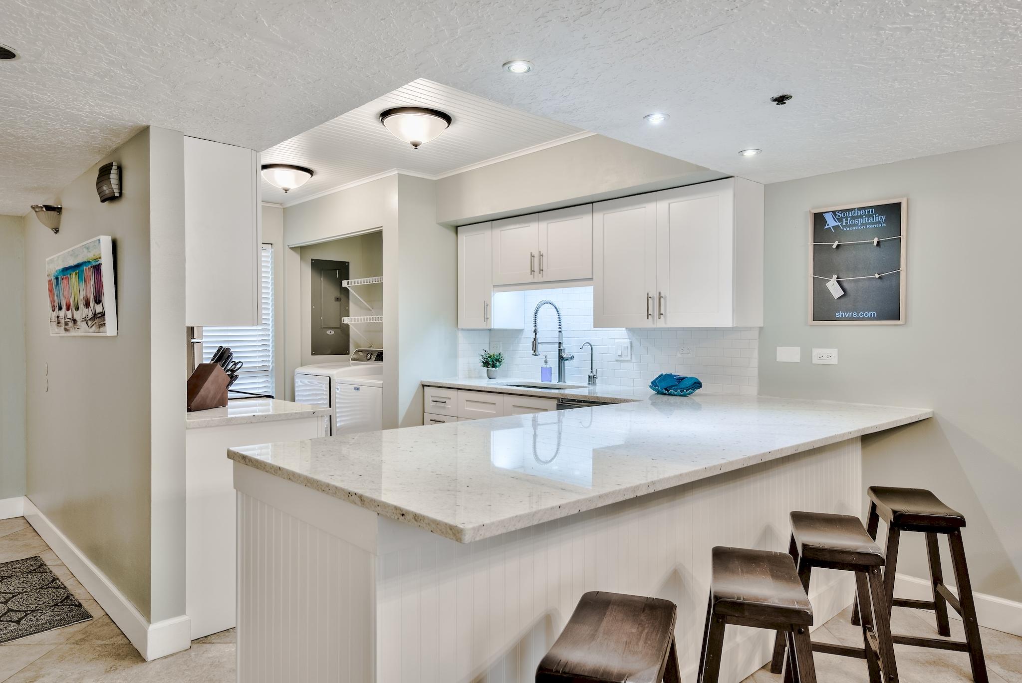 MAINSAIL CONDO PH 5 - Residential