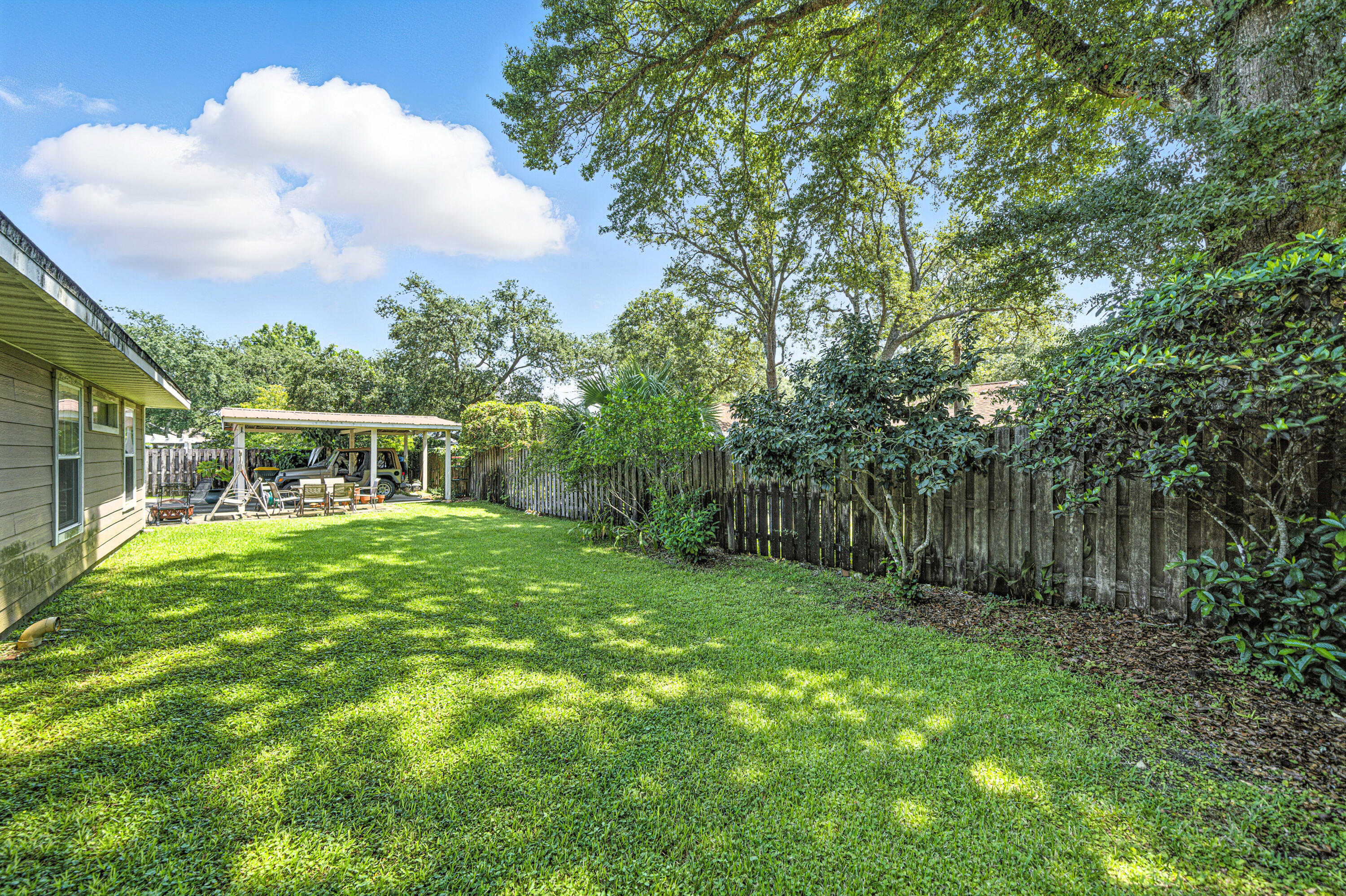 BAYOU WOODS - Residential