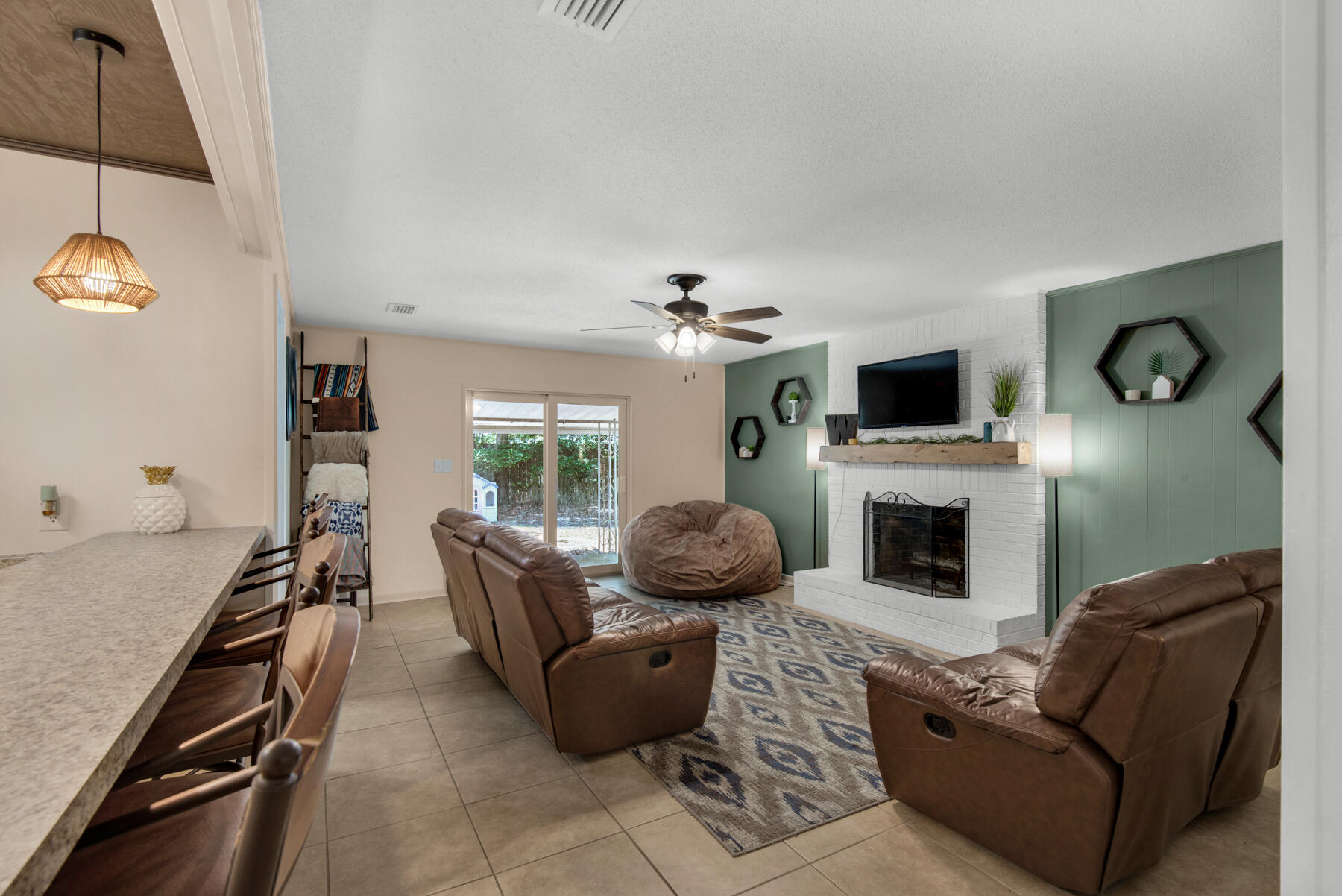 BAYOU POQUITO - Residential Lease