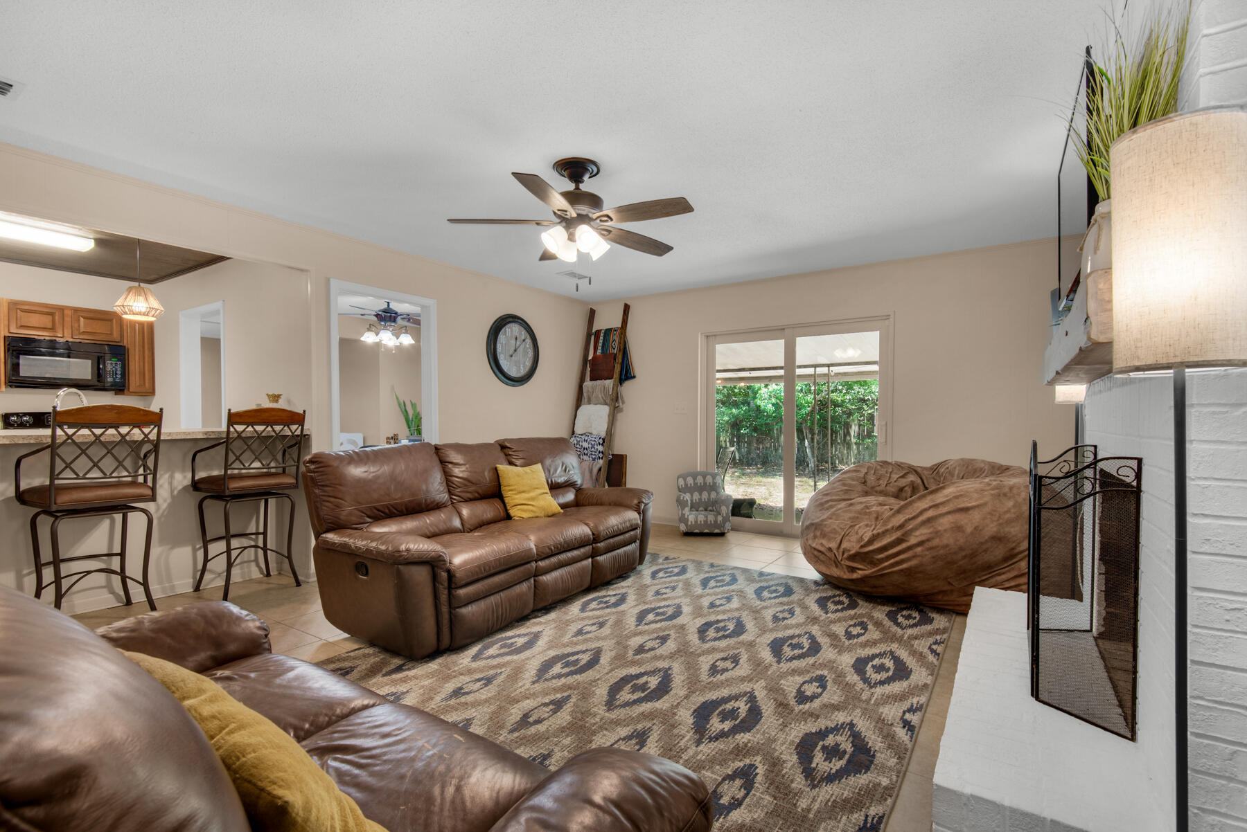 BAYOU POQUITO - Residential Lease