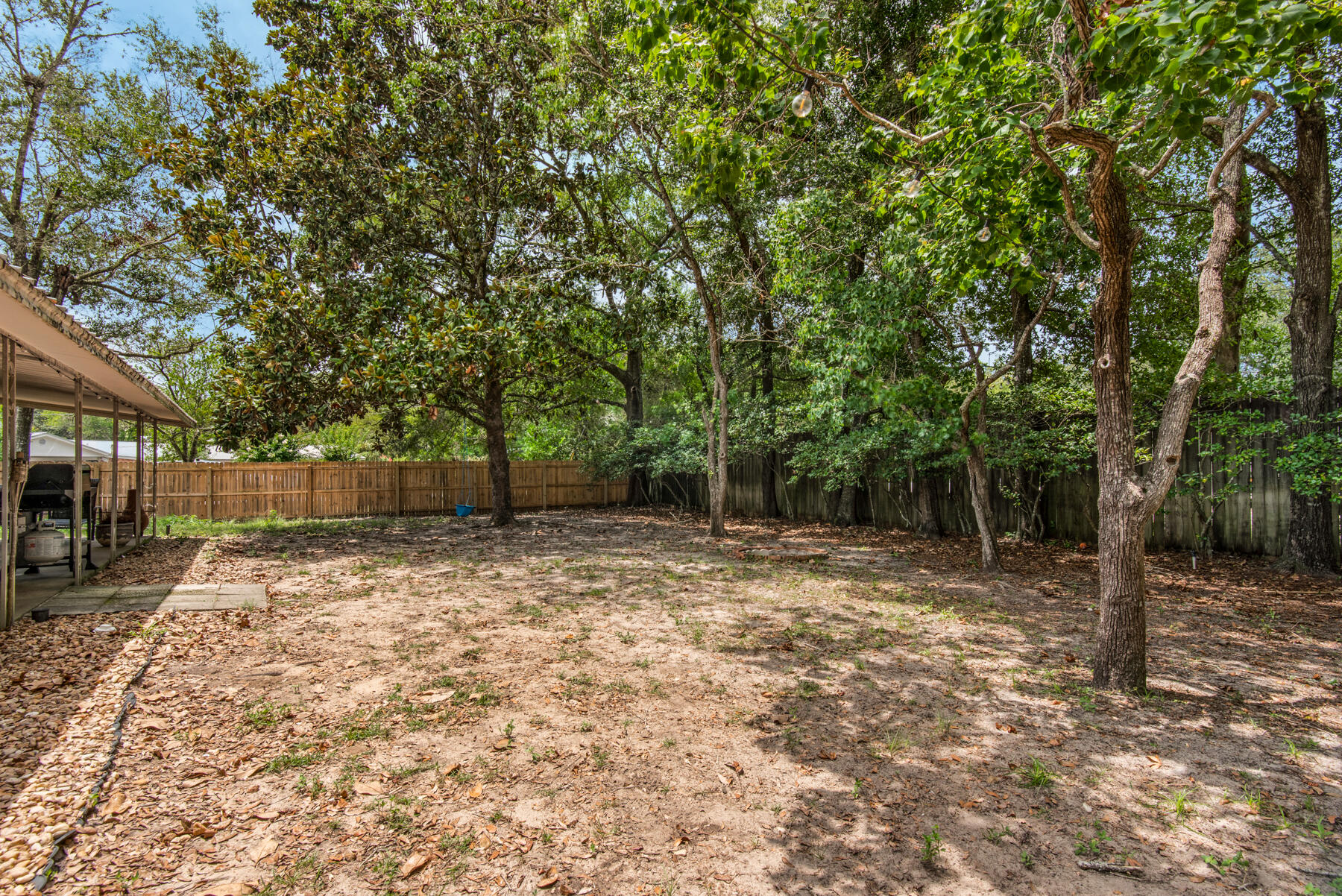 BAYOU POQUITO - Residential Lease