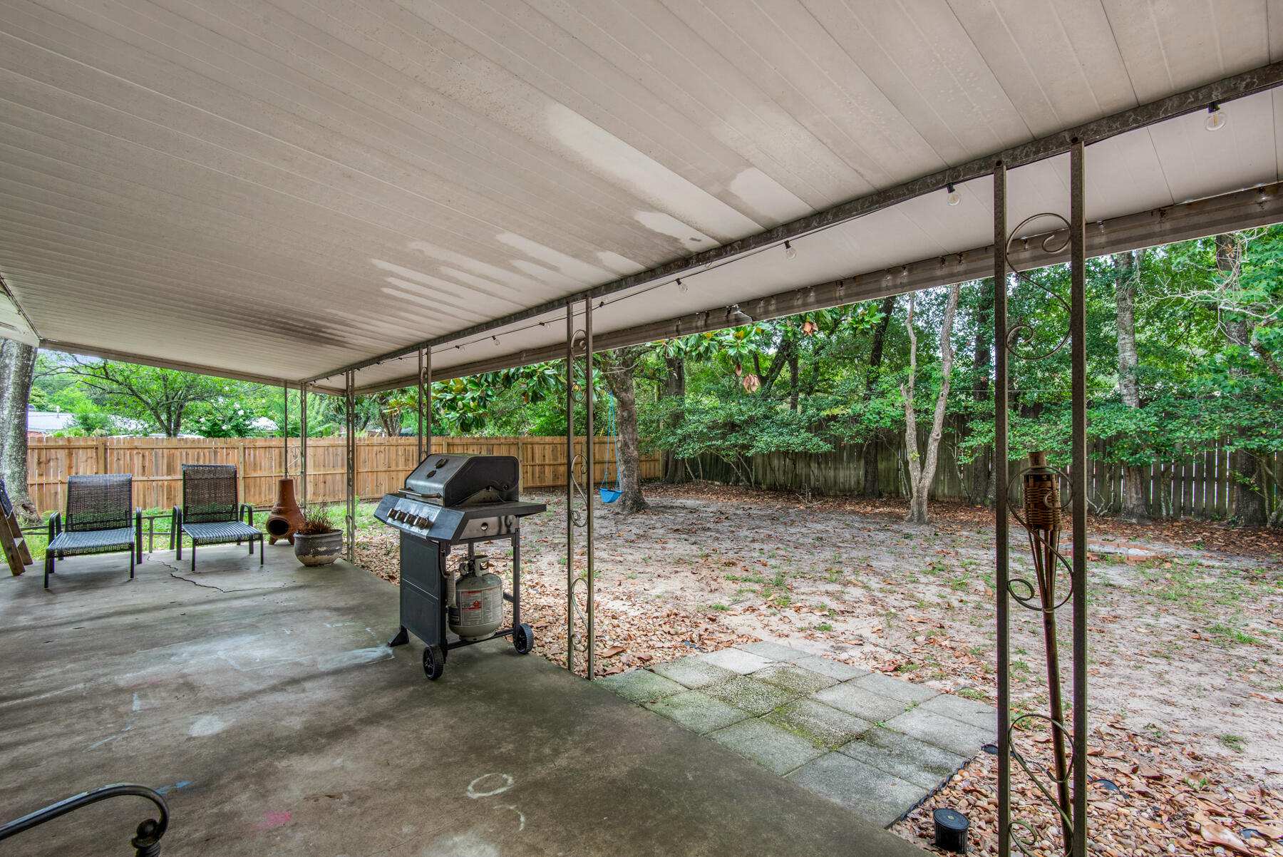 BAYOU POQUITO - Residential Lease