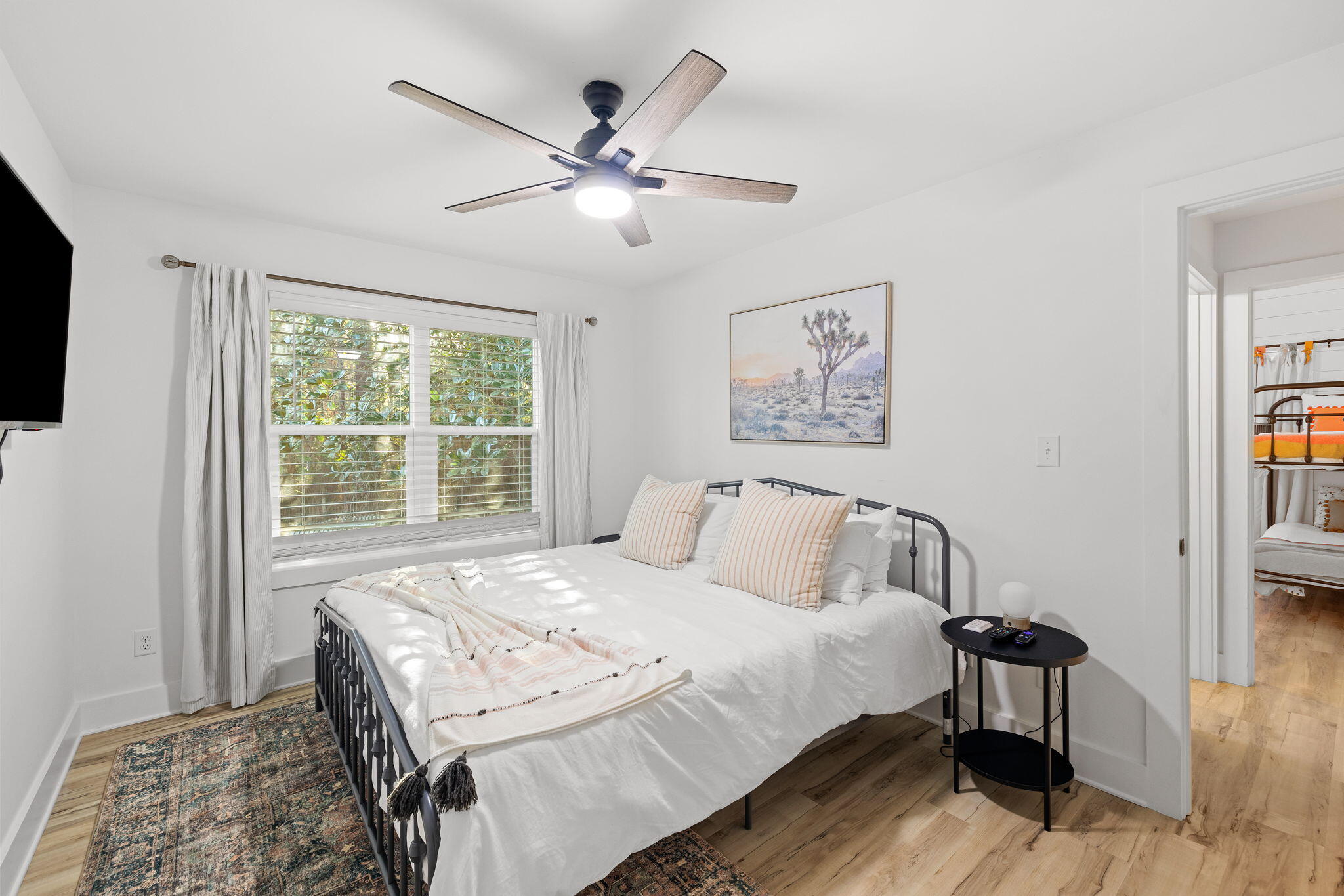MAGNOLIA BEACH - Residential