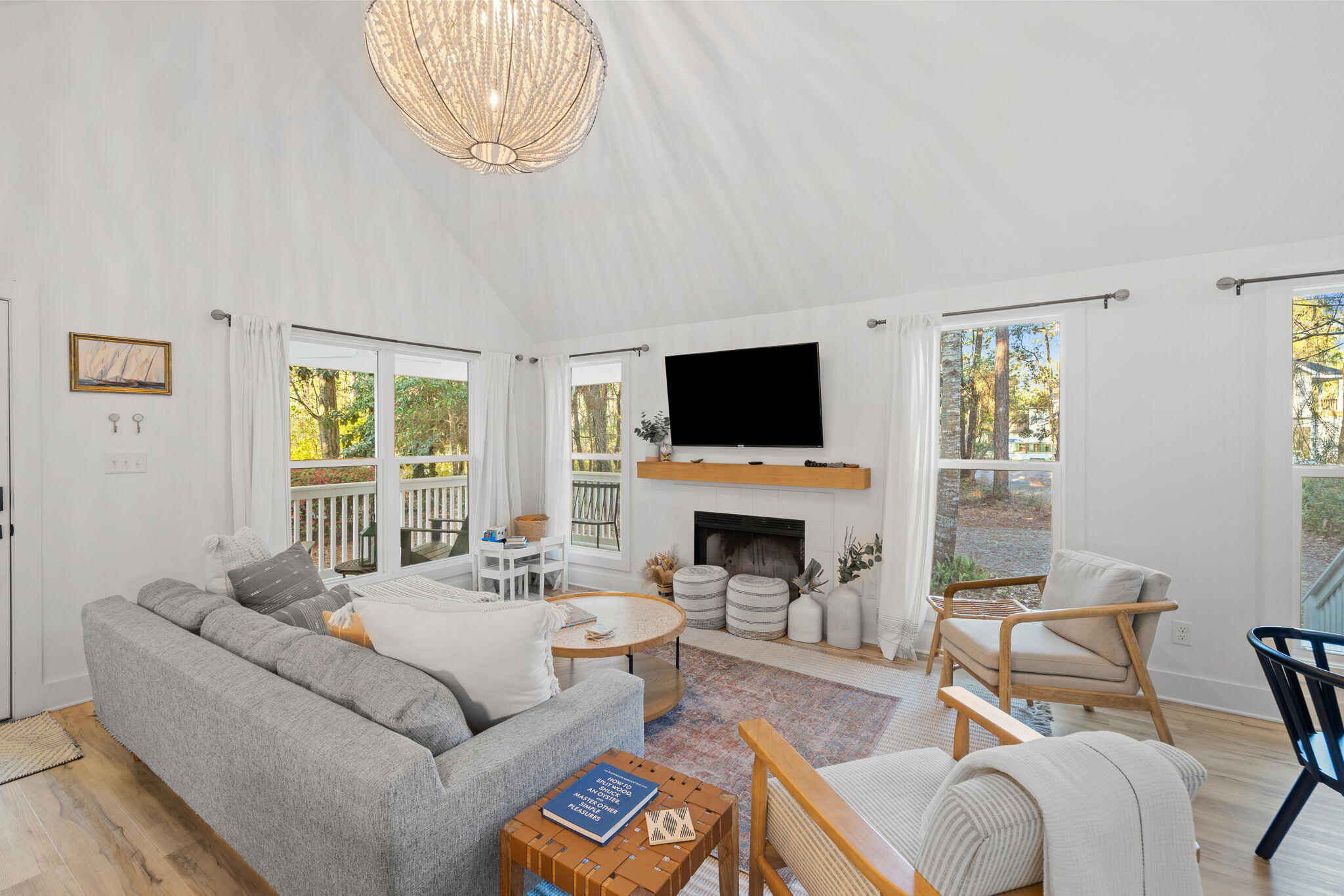 MAGNOLIA BEACH - Residential