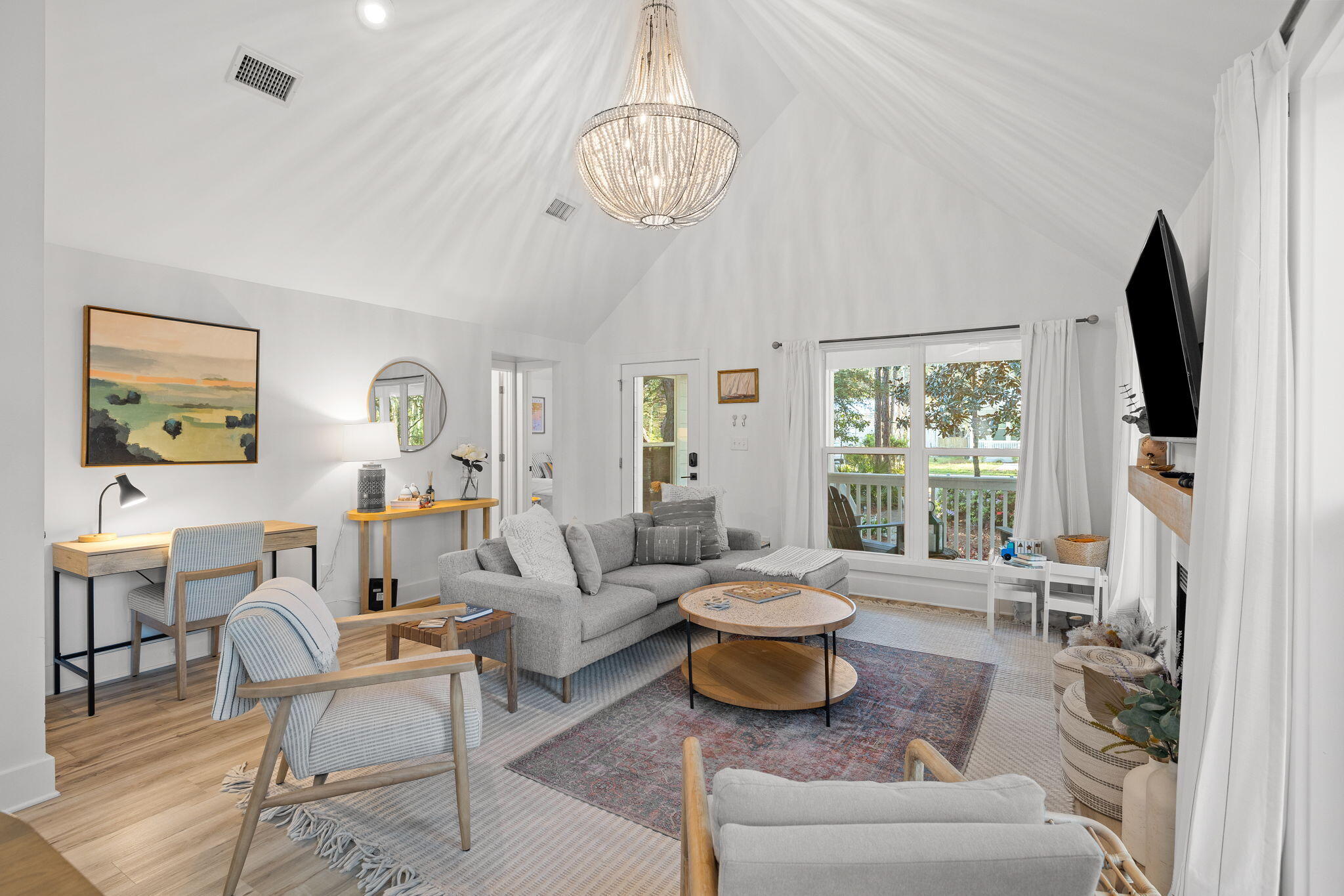 MAGNOLIA BEACH - Residential