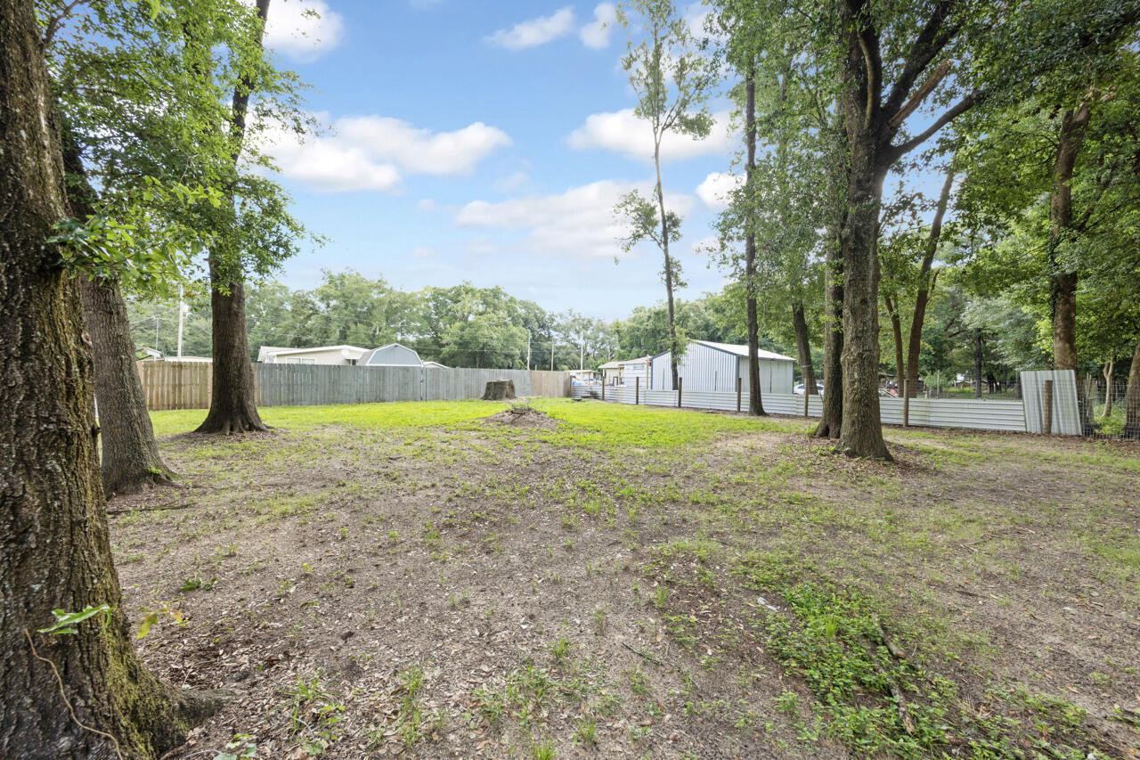 LYNWOOD PARK - Residential