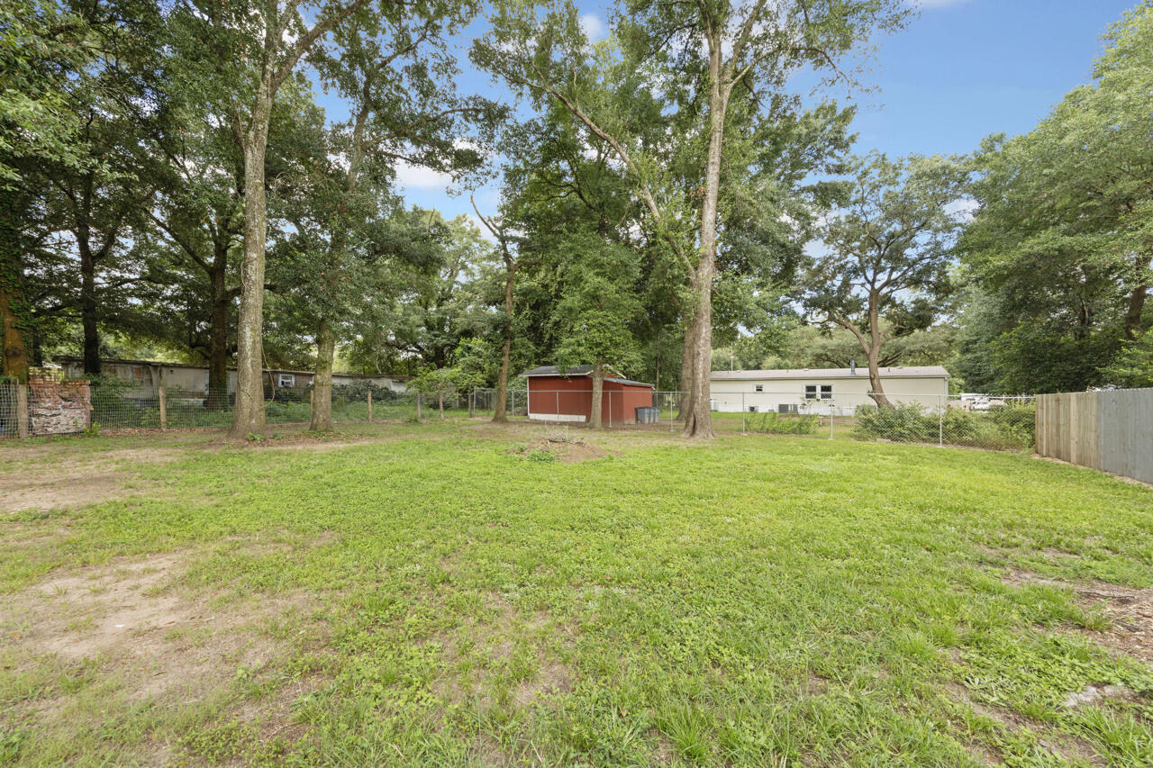 LYNWOOD PARK - Residential