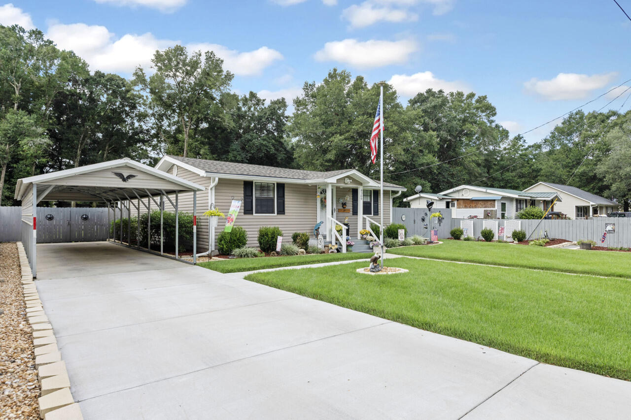 LYNWOOD PARK - Residential