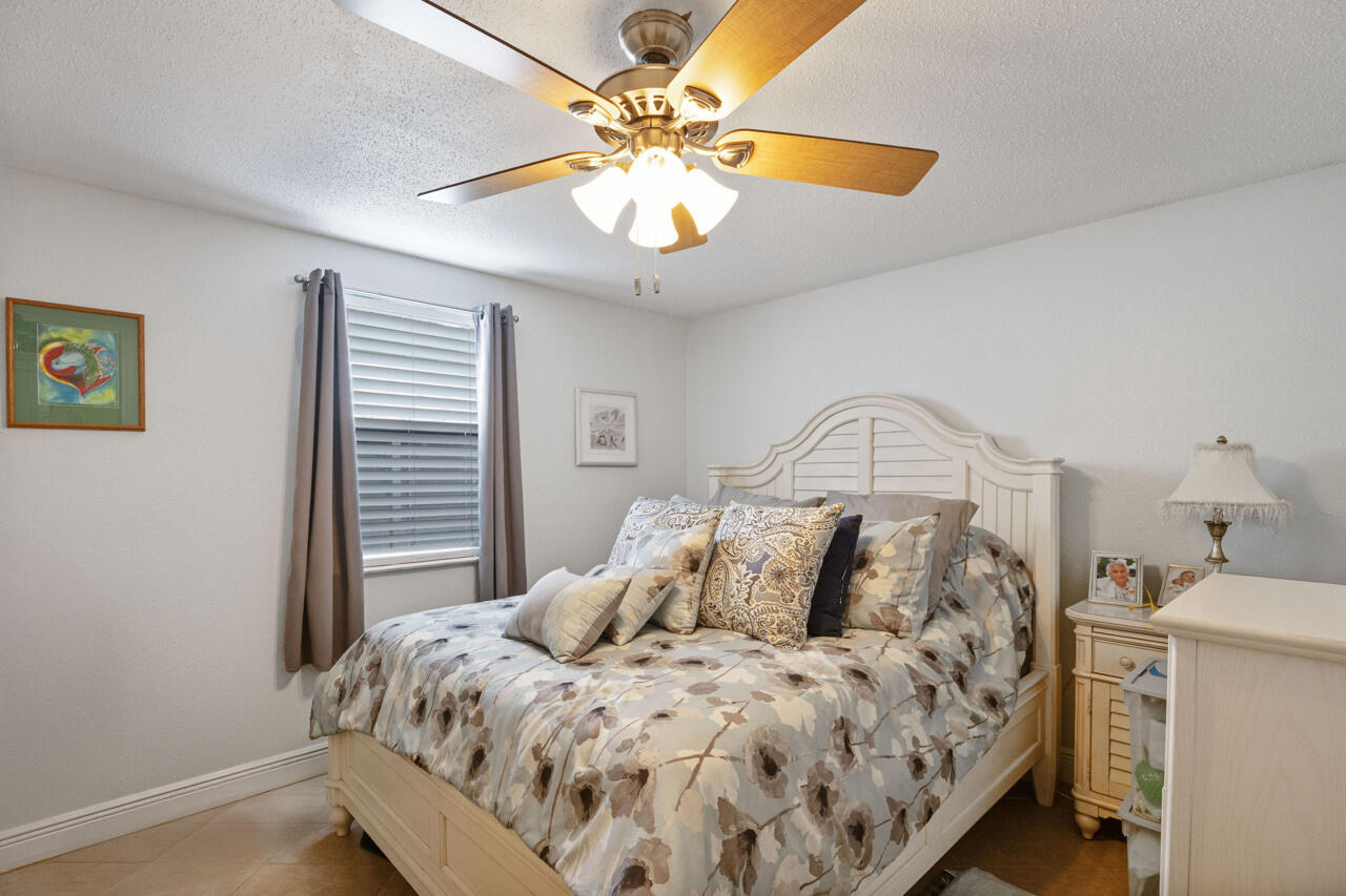 LYNWOOD PARK - Residential