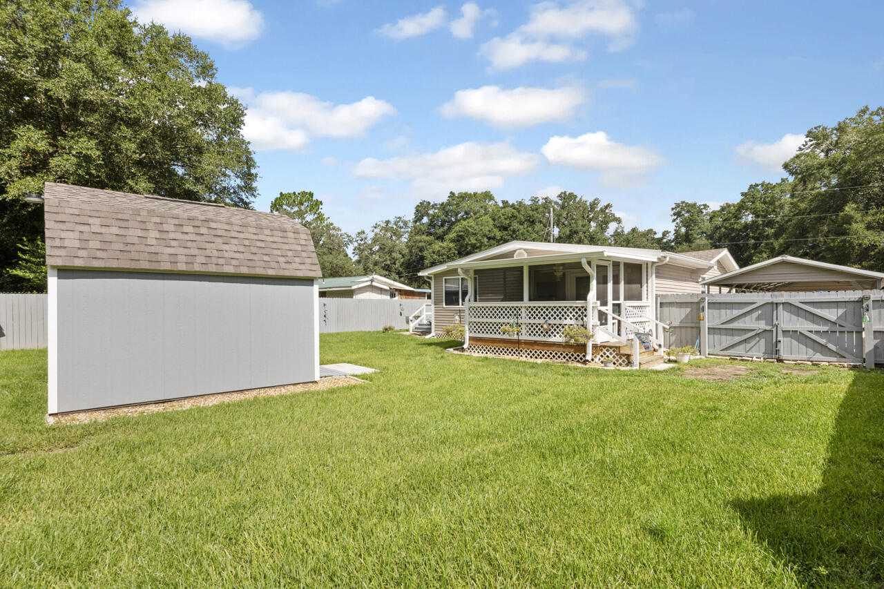 LYNWOOD PARK - Residential