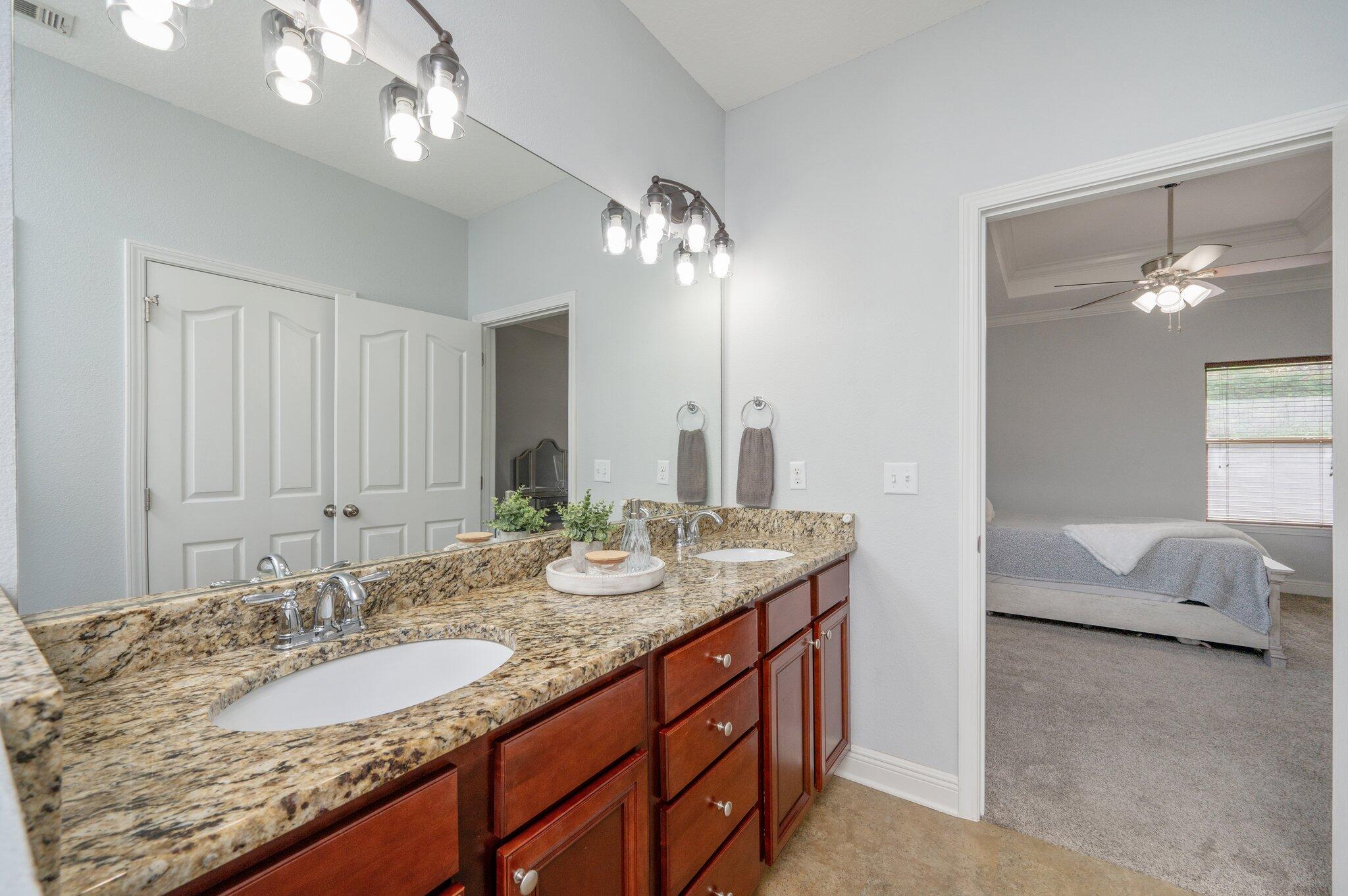 FOX VALLEY - Residential