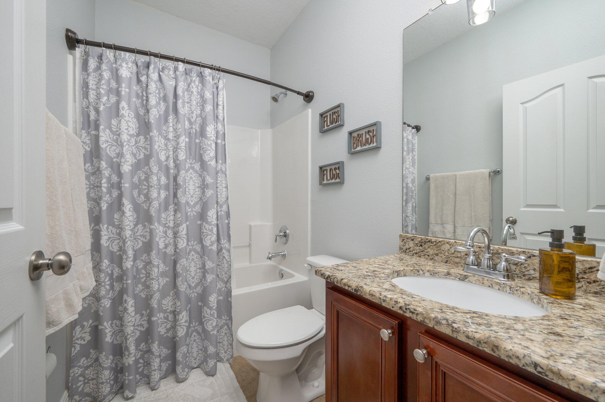 FOX VALLEY - Residential