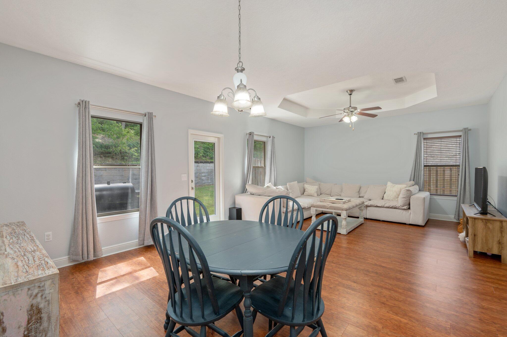 FOX VALLEY - Residential