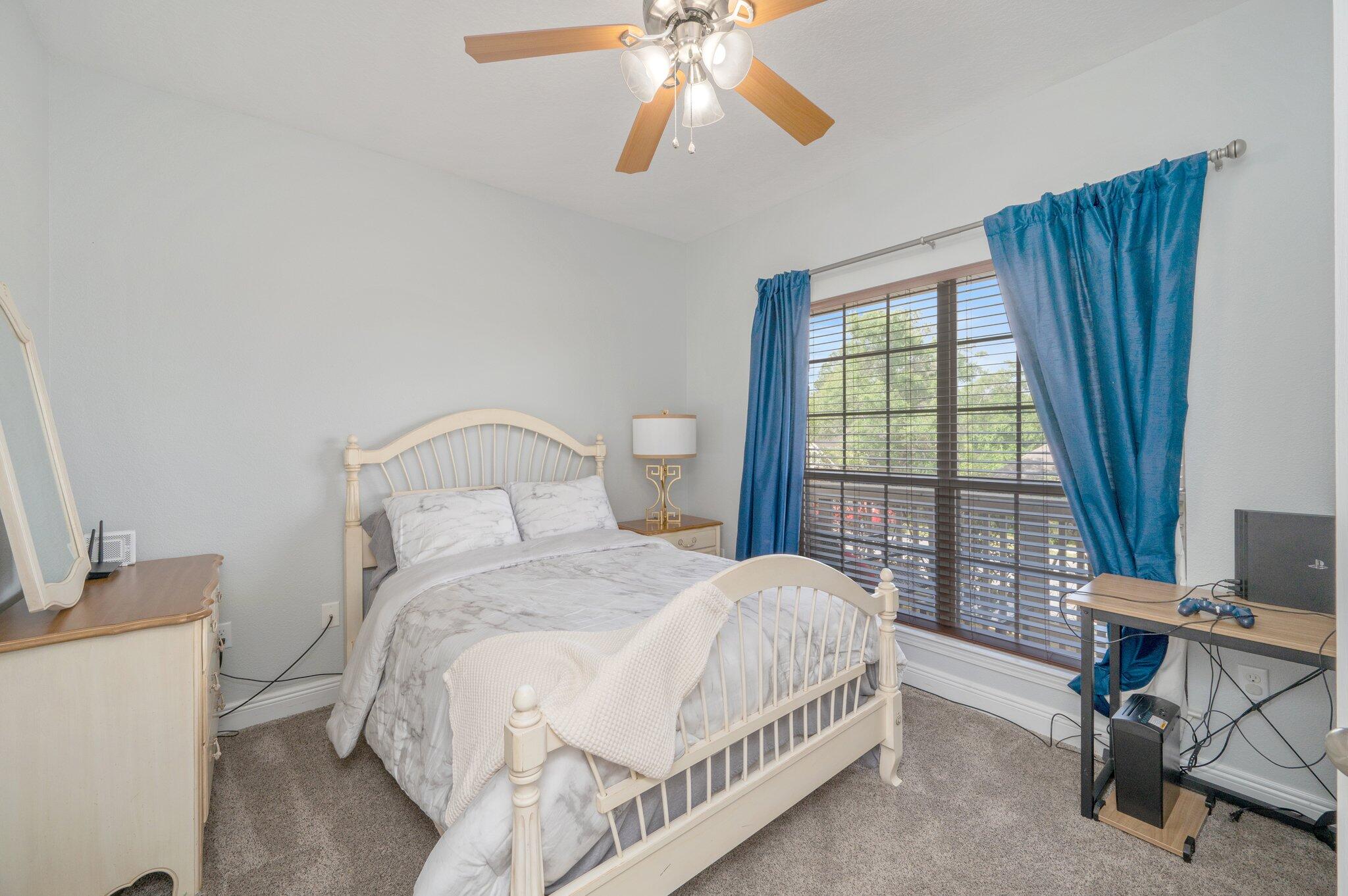 FOX VALLEY - Residential