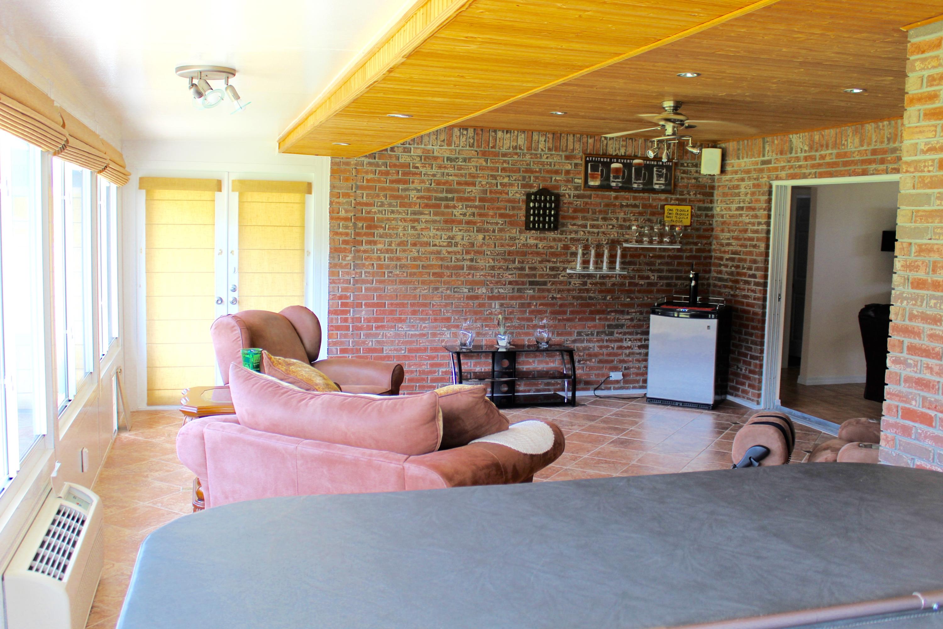 PAGE PLACE - Residential