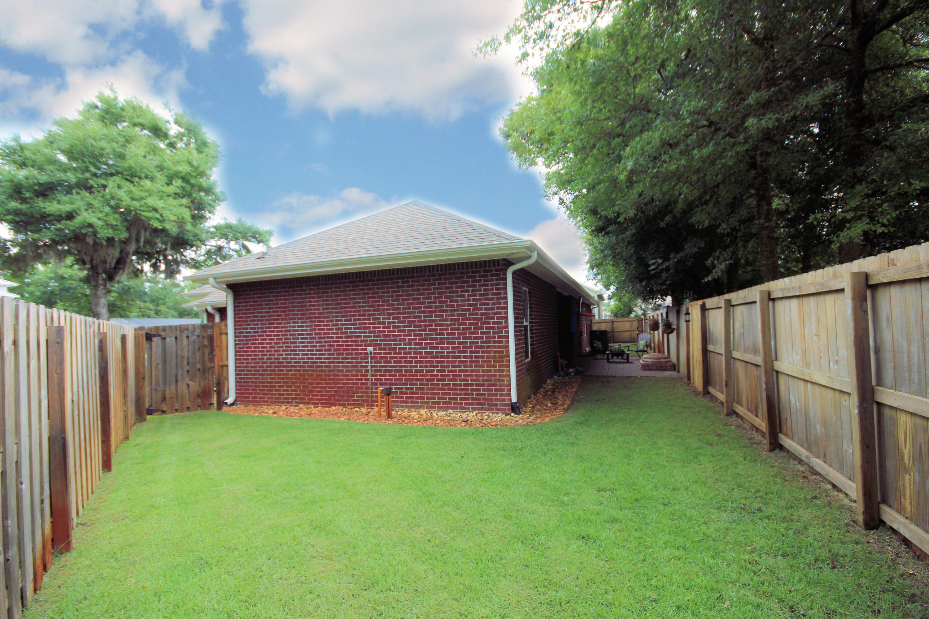 ROCKS COVE - Residential