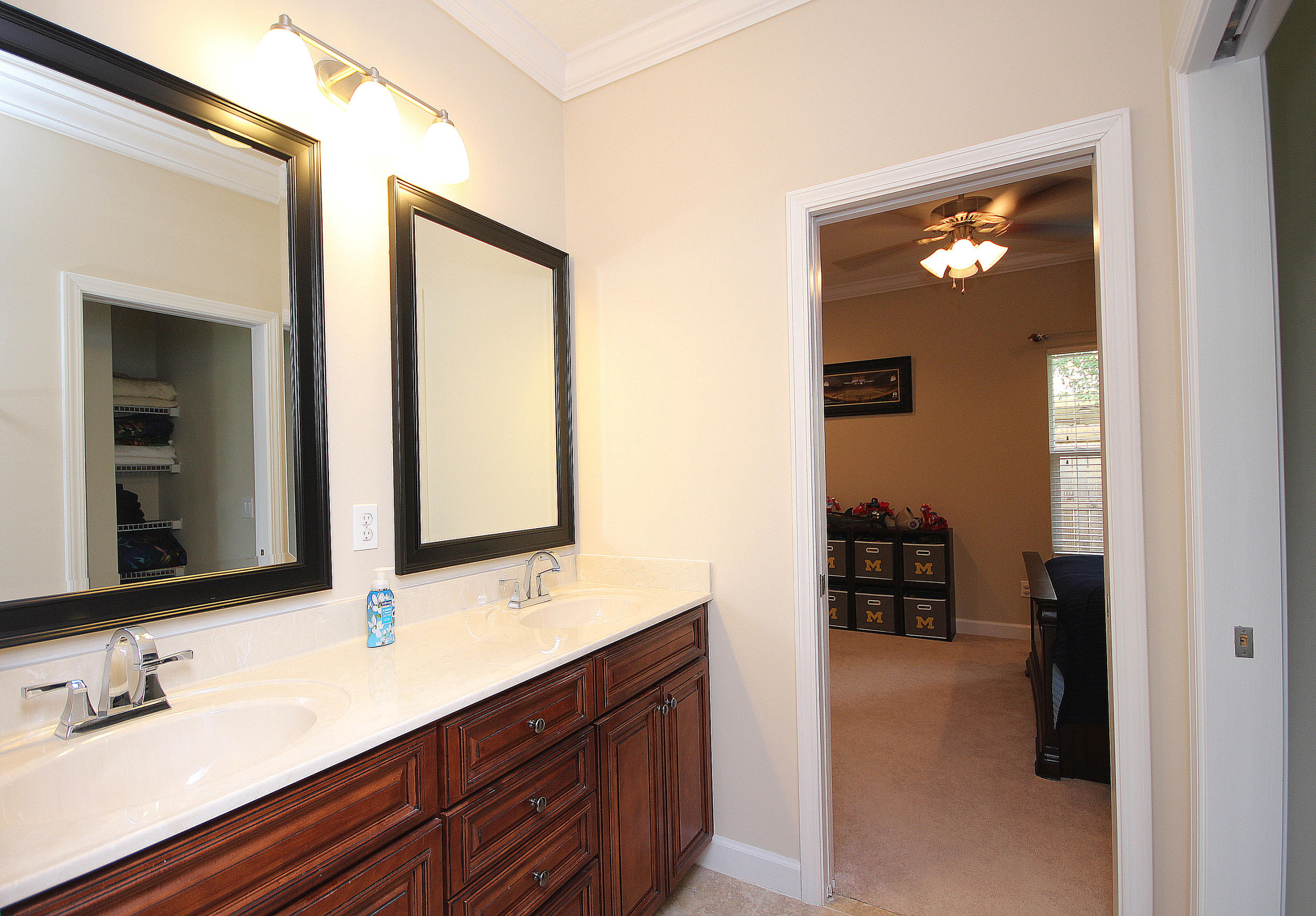 ROCKS COVE - Residential