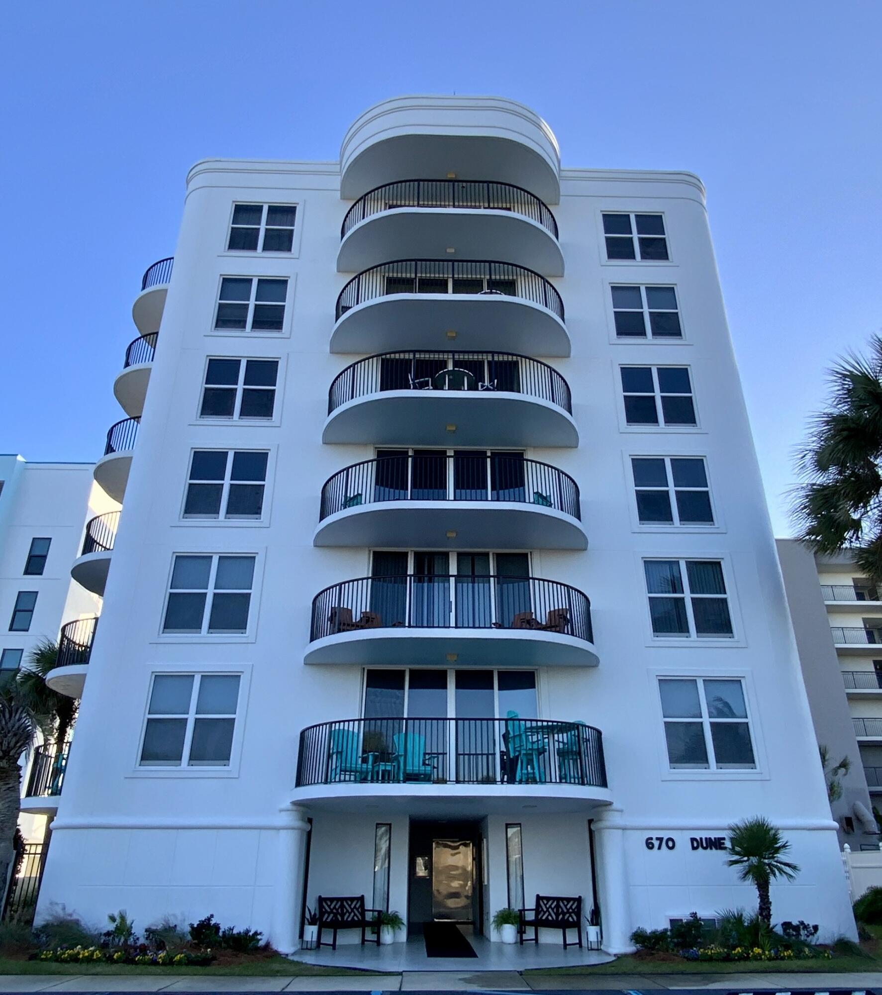 DUNE POINTE CONDO - Residential