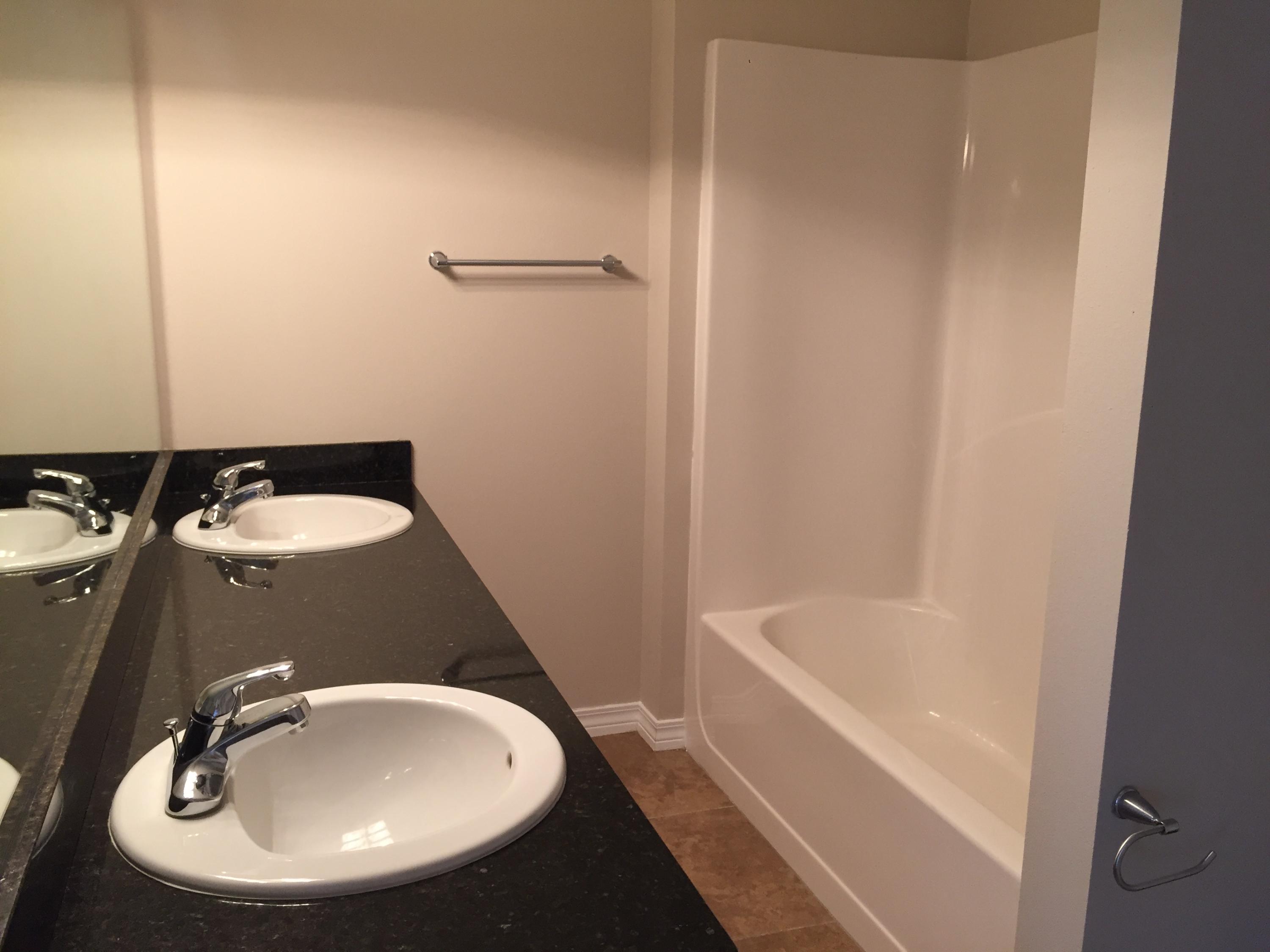 MERIDIAN SQUARE T/H - Residential