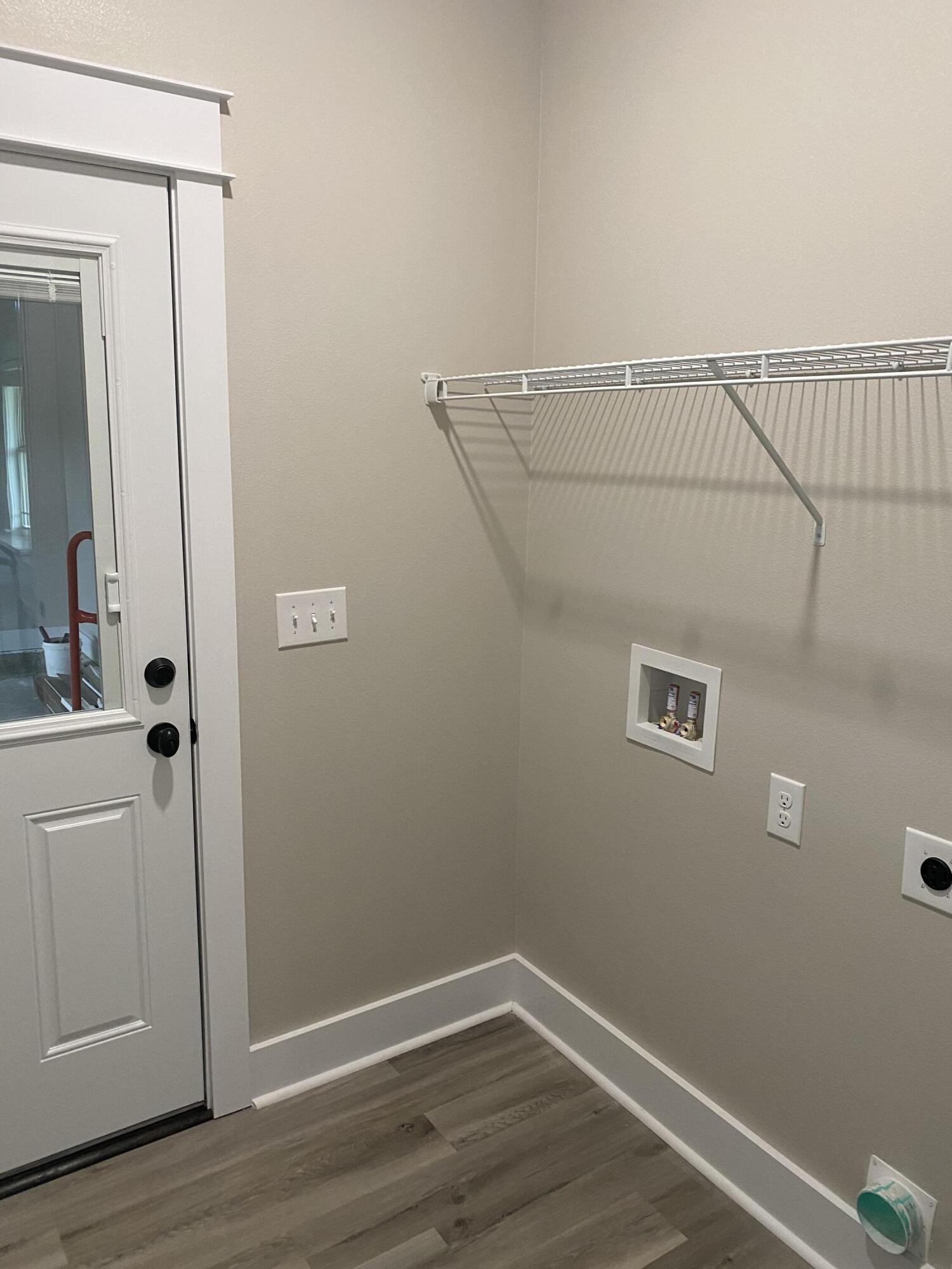 HUNTERS CREEK - Residential