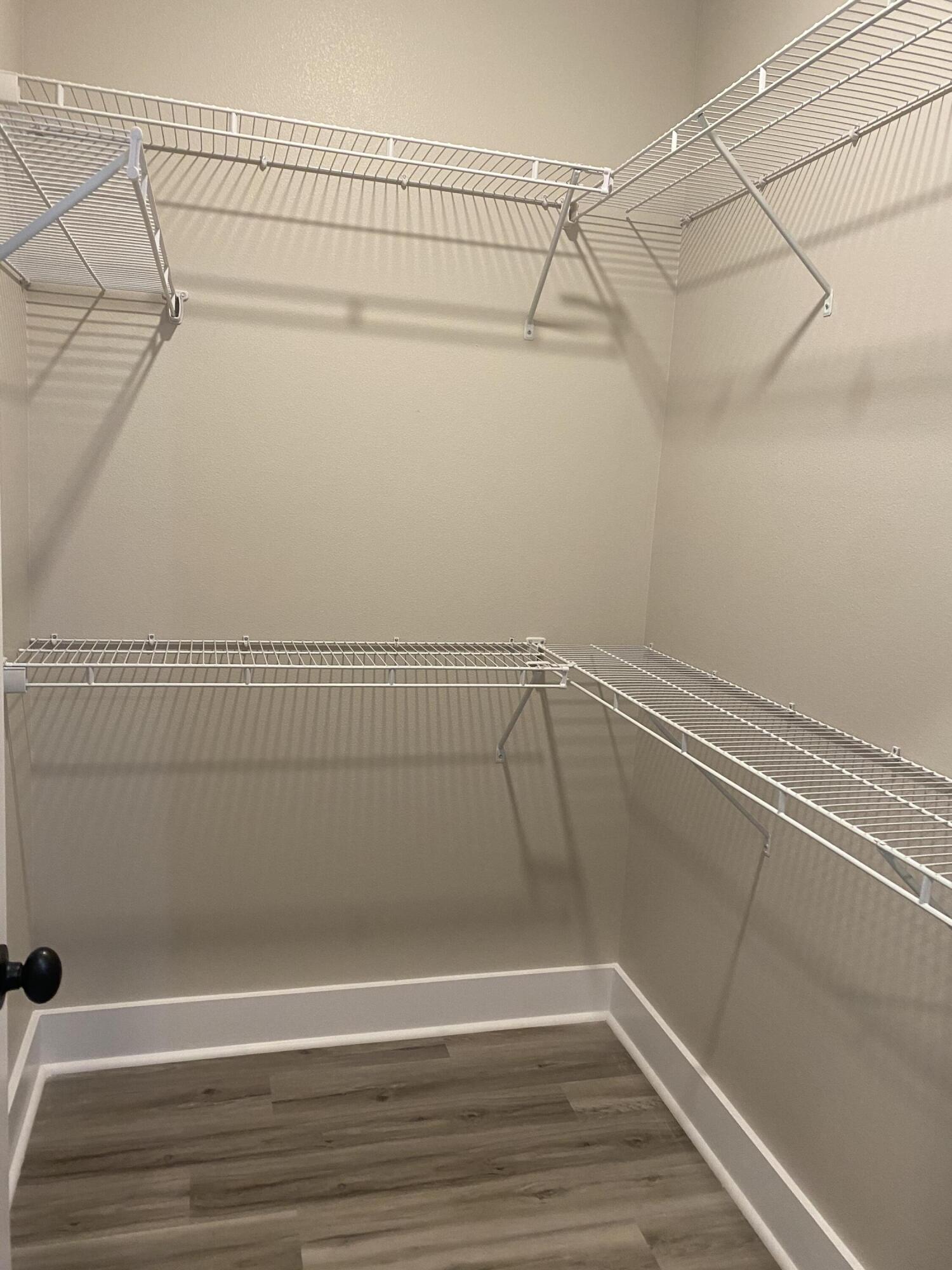 HUNTERS CREEK - Residential