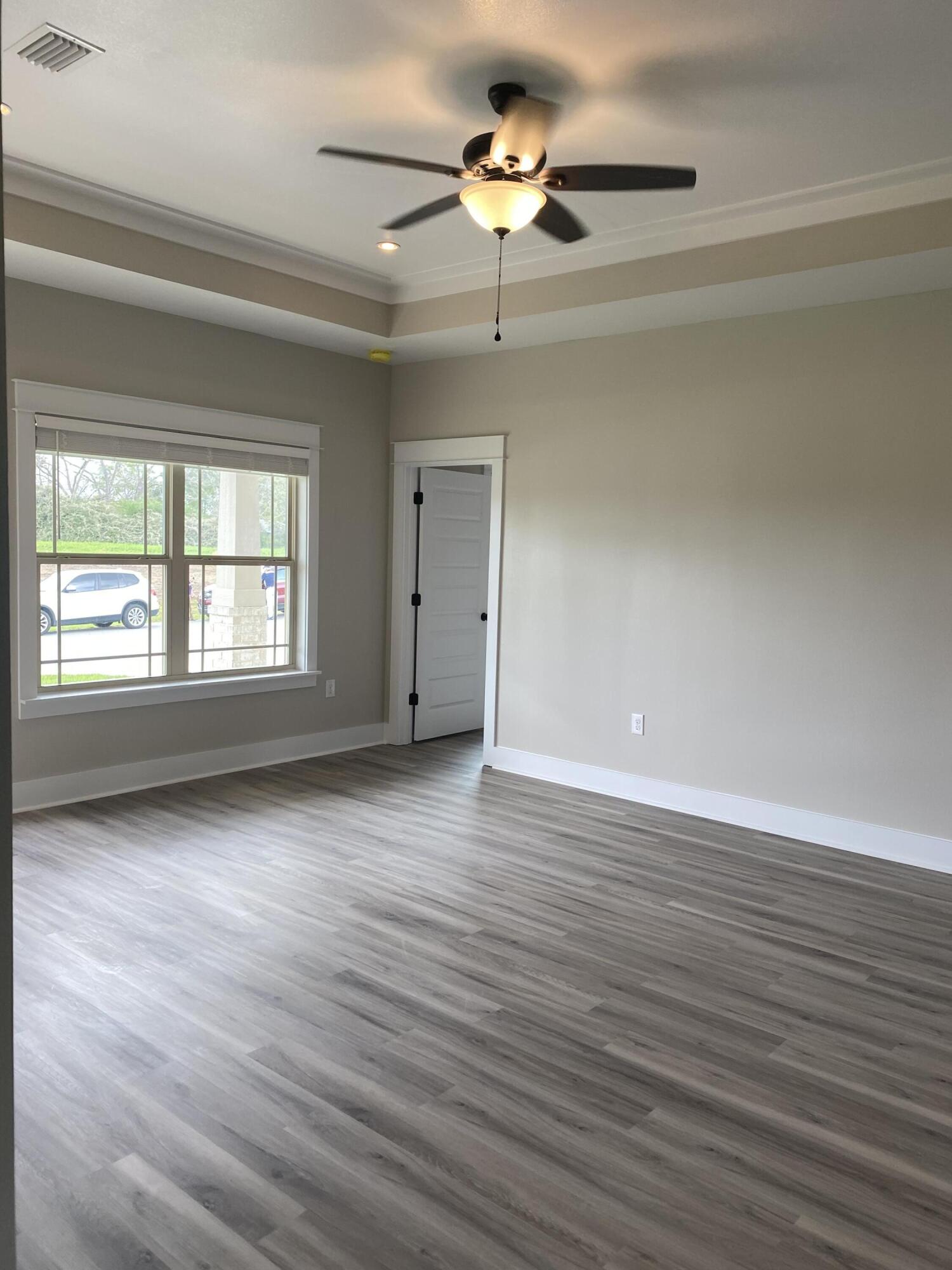 HUNTERS CREEK - Residential